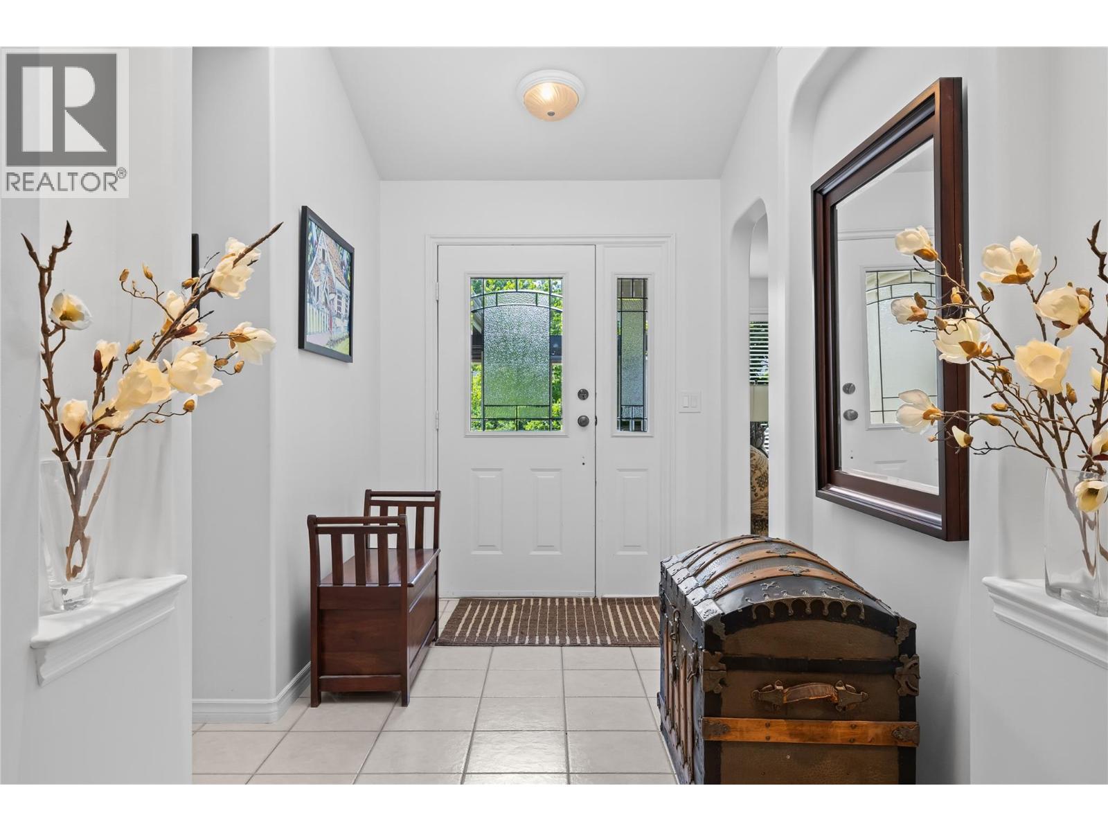 3889 Gallaghers Grange, Kelowna, British Columbia  V1W 3Z9 - Photo 3 - 10395844