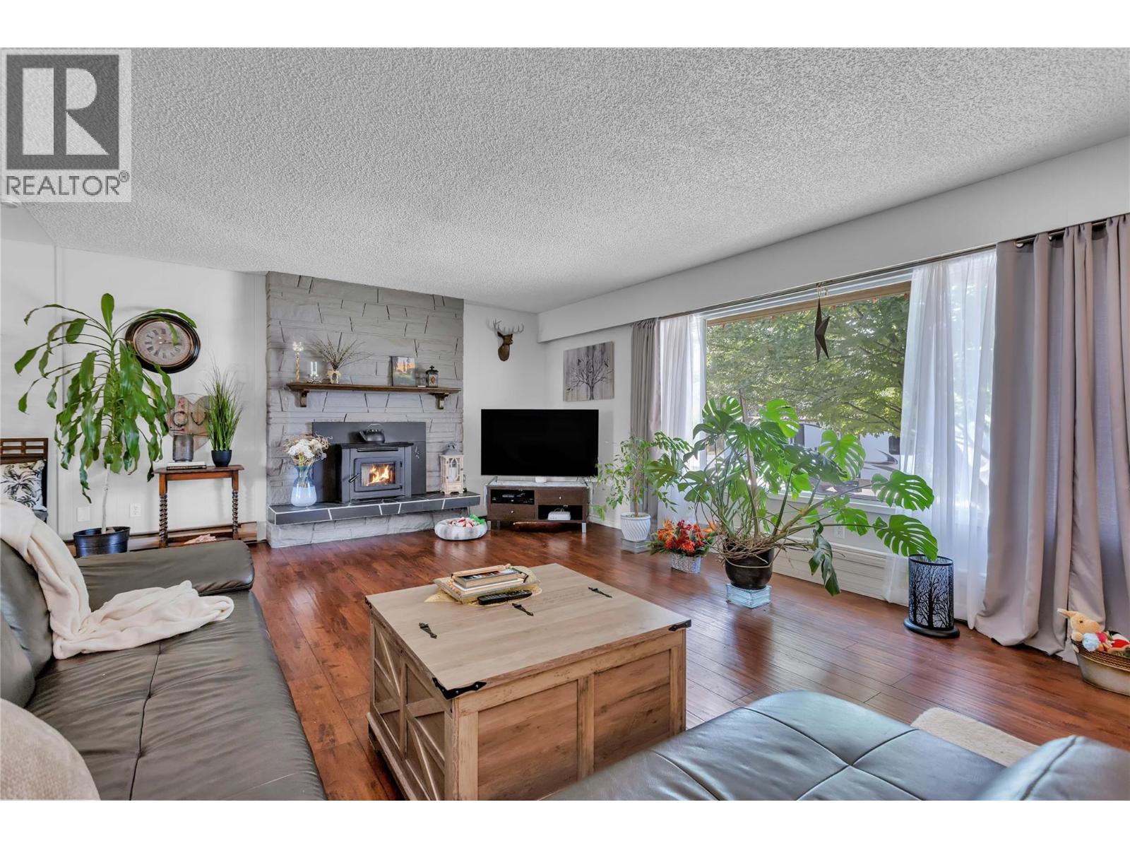 3259 St Amand Road, Kelowna, British Columbia  V1W 3P2 - Photo 4 - 10395139