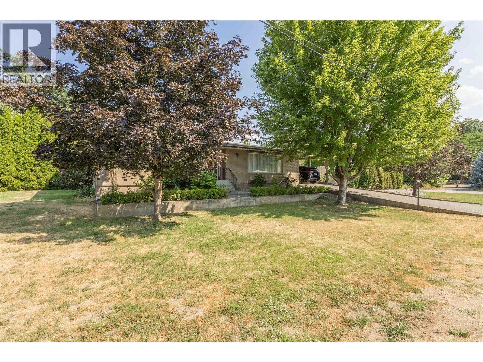 3259 St Amand Road, Kelowna, British Columbia  V1W 3P2 - Photo 45 - 10395139