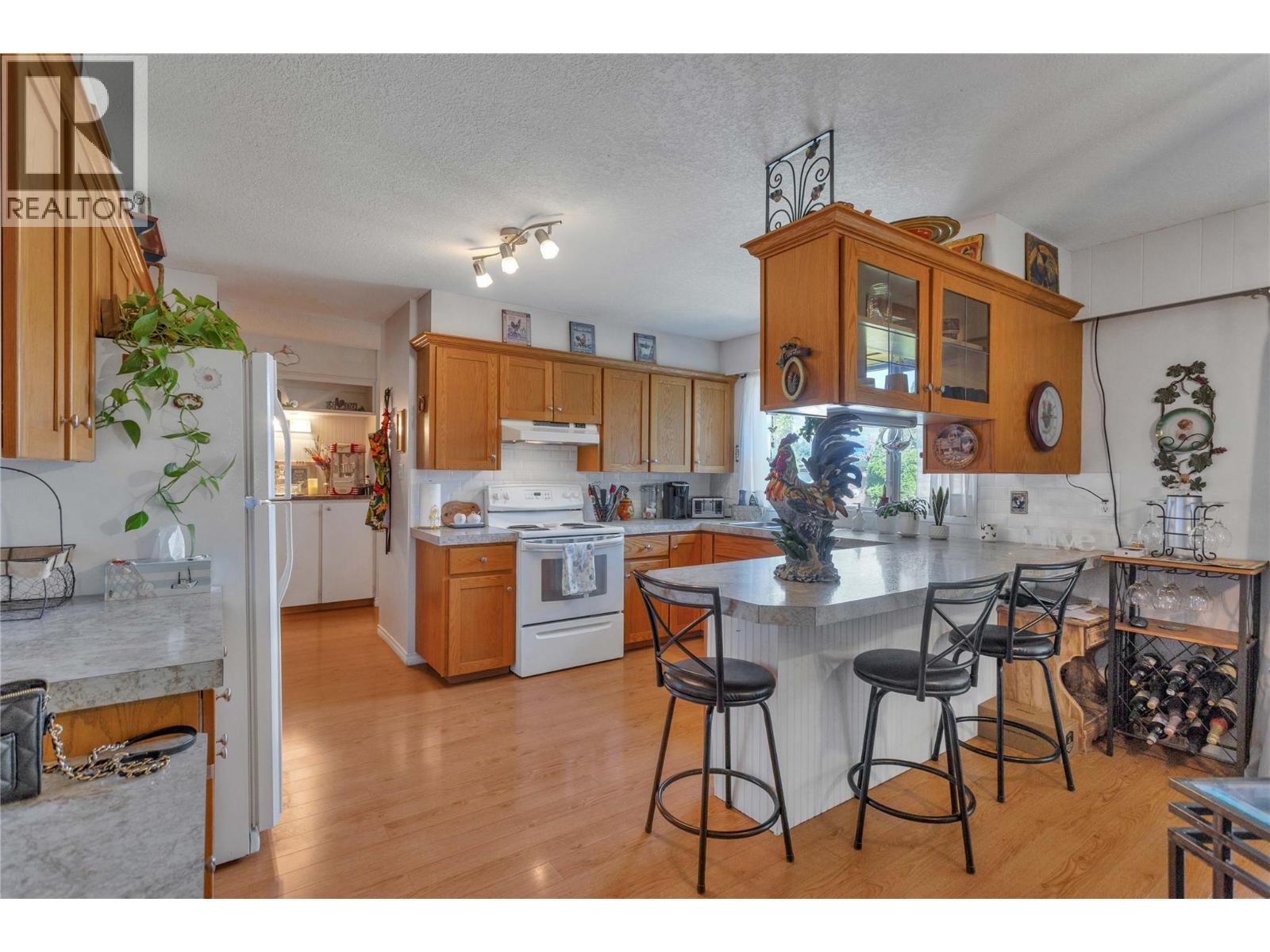 3259 St Amand Road, Kelowna, British Columbia  V1W 3P2 - Photo 9 - 10395139