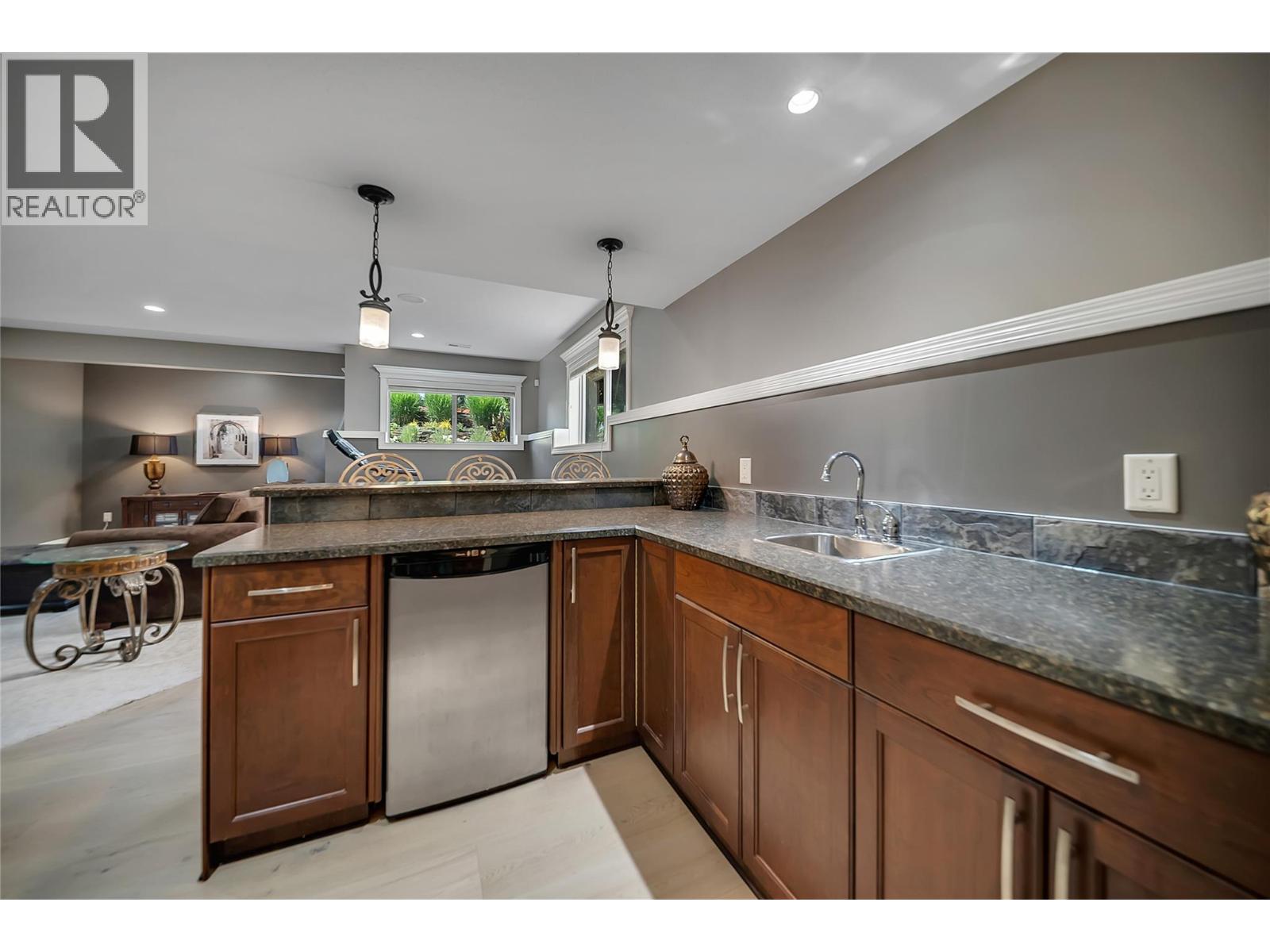 336 Quilchena Drive, Kelowna, British Columbia  V1W 4Y9 - Photo 24 - 10395828
