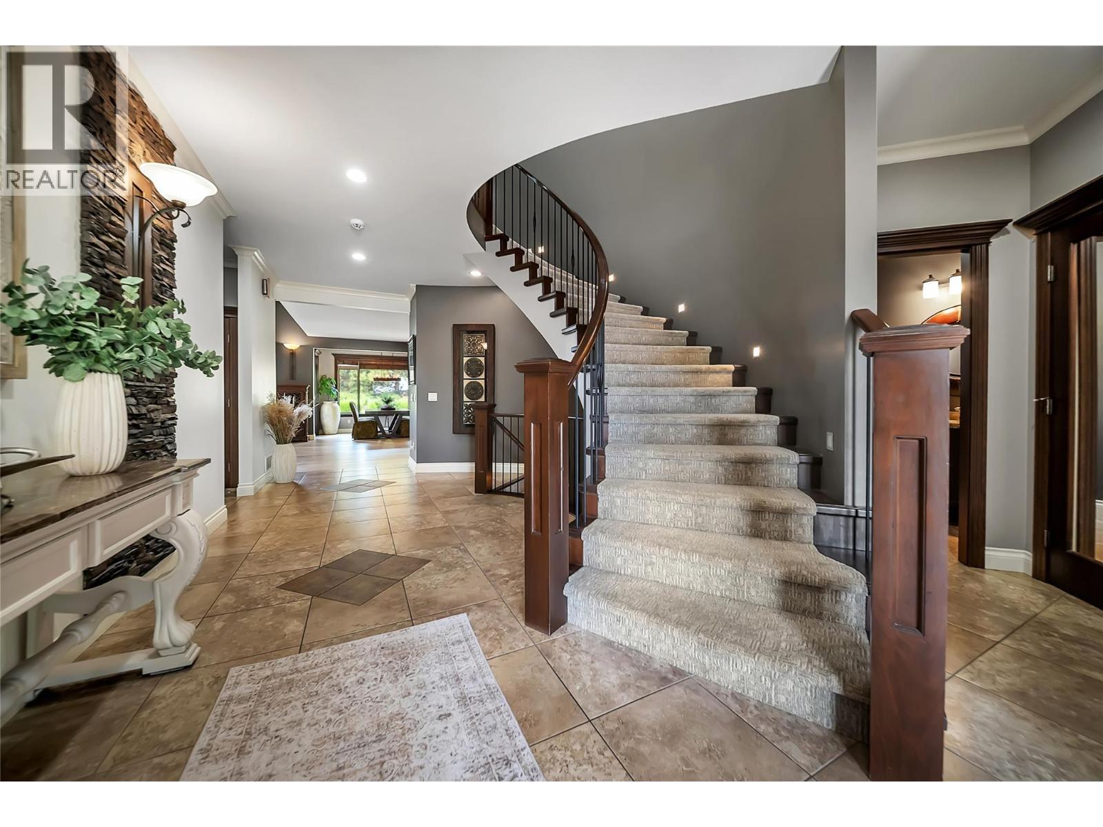 336 Quilchena Drive, Kelowna, British Columbia  V1W 4Y9 - Photo 4 - 10395828