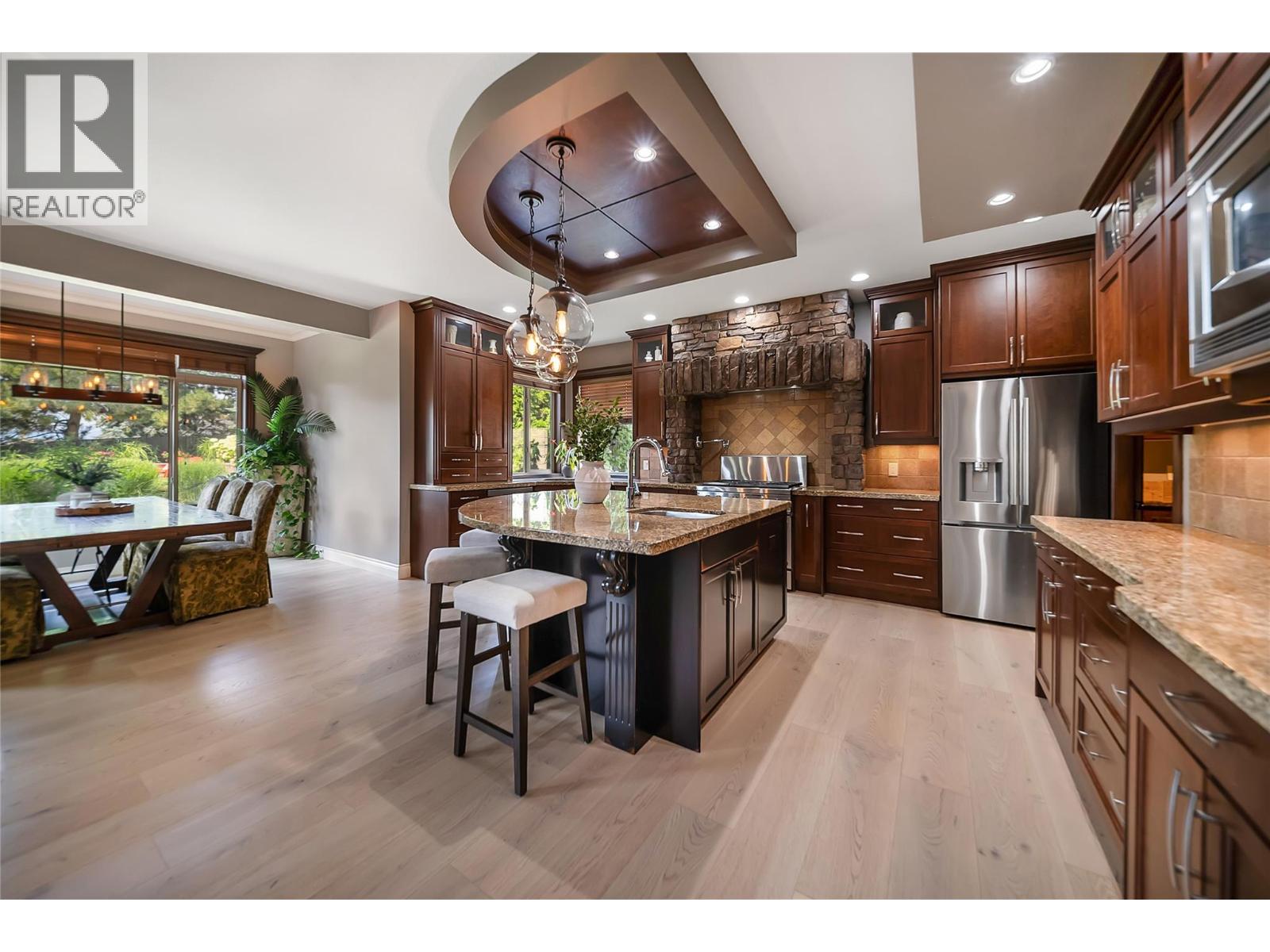 336 Quilchena Drive, Kelowna, British Columbia  V1W 4Y9 - Photo 9 - 10395828