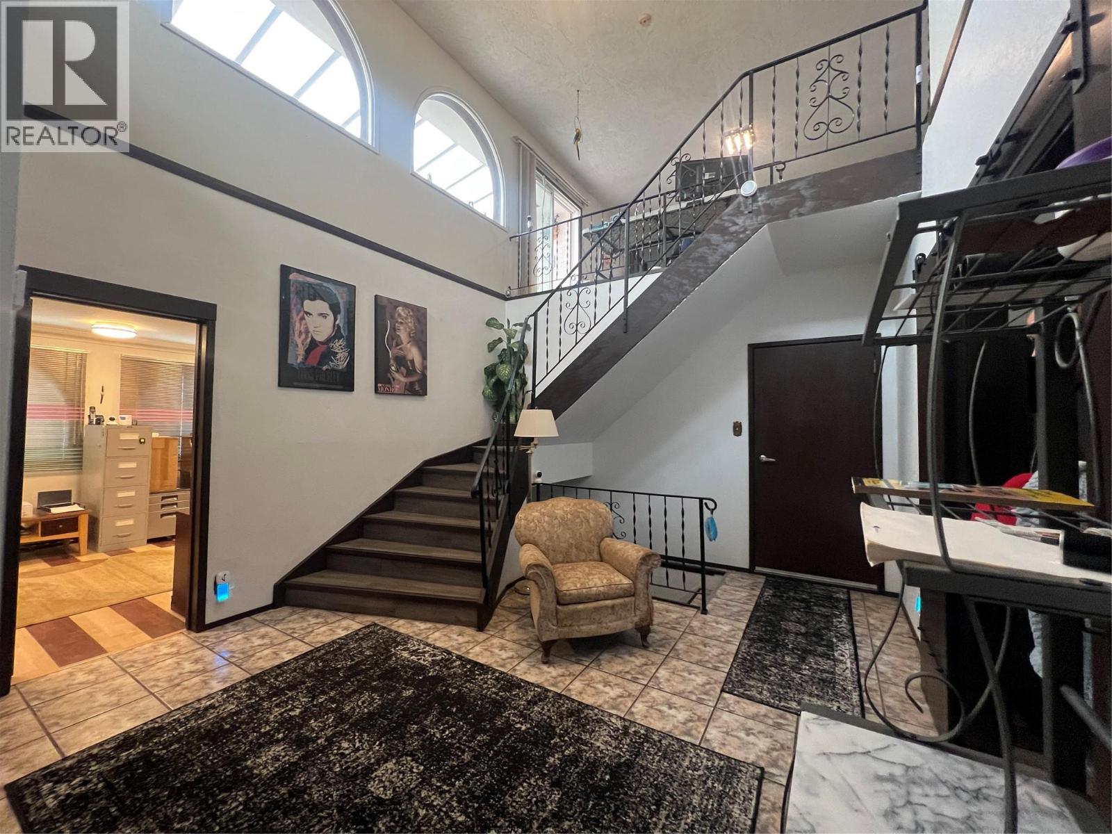 808 96 Avenue, Dawson Creek, British Columbia  V1G 1K7 - Photo 2 - 10396232