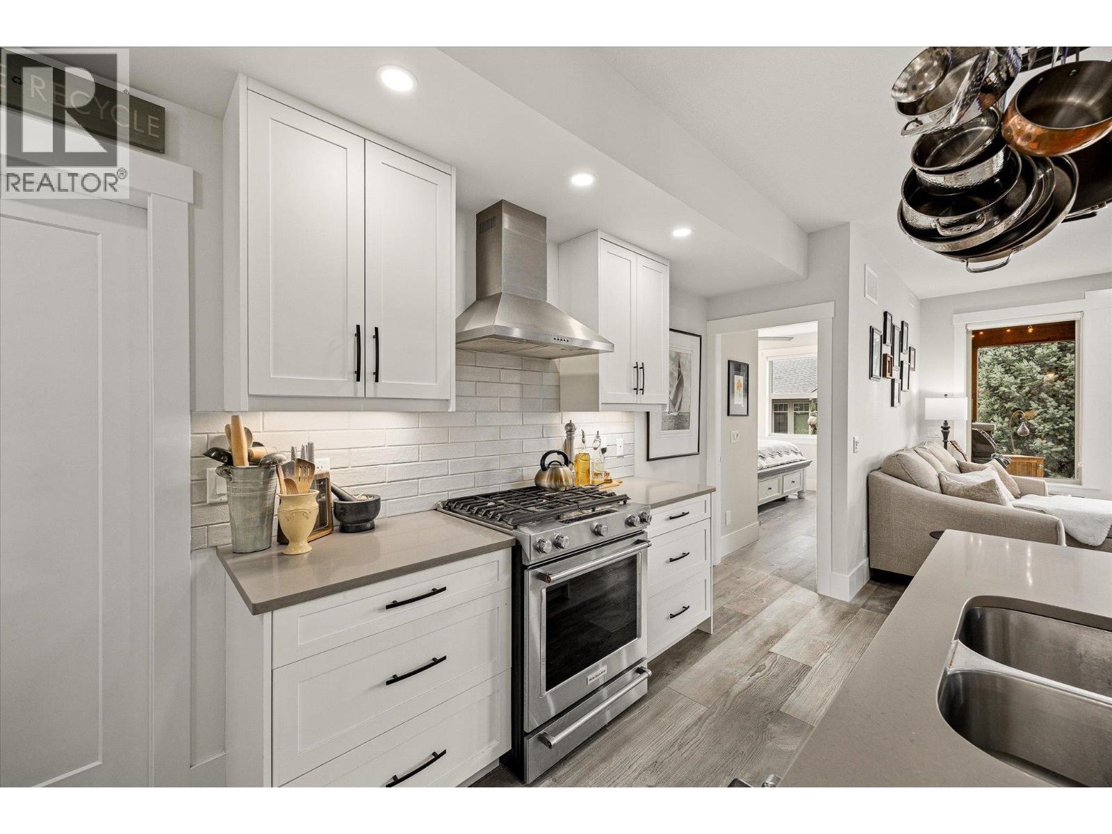 4000 Redstone Crescent Unit# 210, Peachland, British Columbia  V0H 1X5 - Photo 11 - 10396132