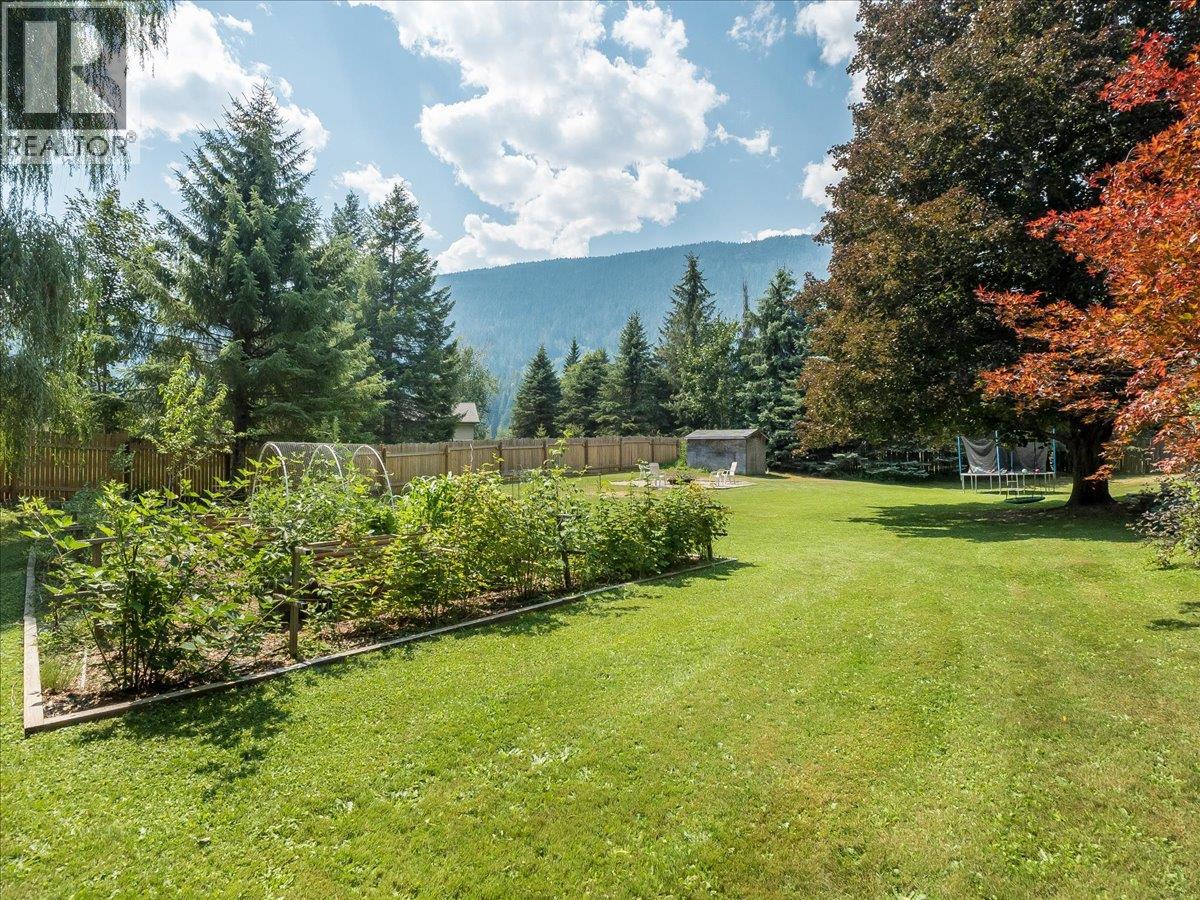 2451 Cunningham Road, Slocan Park, British Columbia  V0G 2E0 - Photo 10 - 10395569