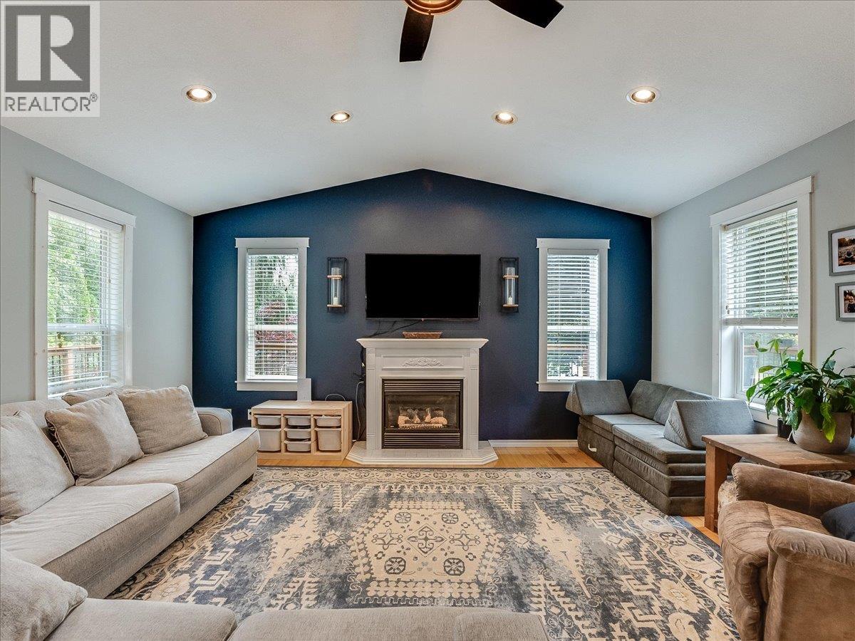 2451 Cunningham Road, Slocan Park, British Columbia  V0G 2E0 - Photo 18 - 10395569