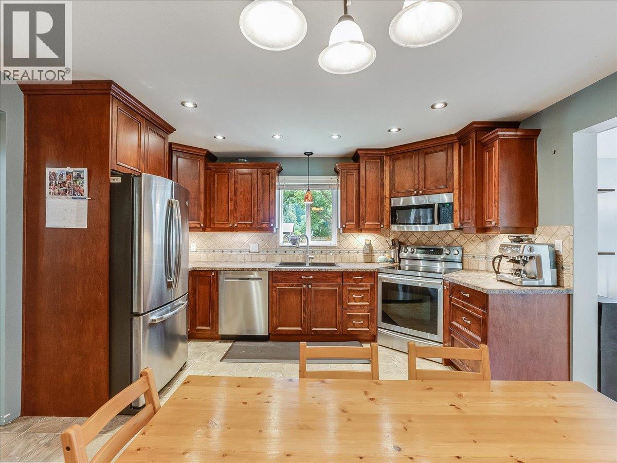 2451 Cunningham Road, Slocan Park, British Columbia  V0G 2E0 - Photo 23 - 10395569