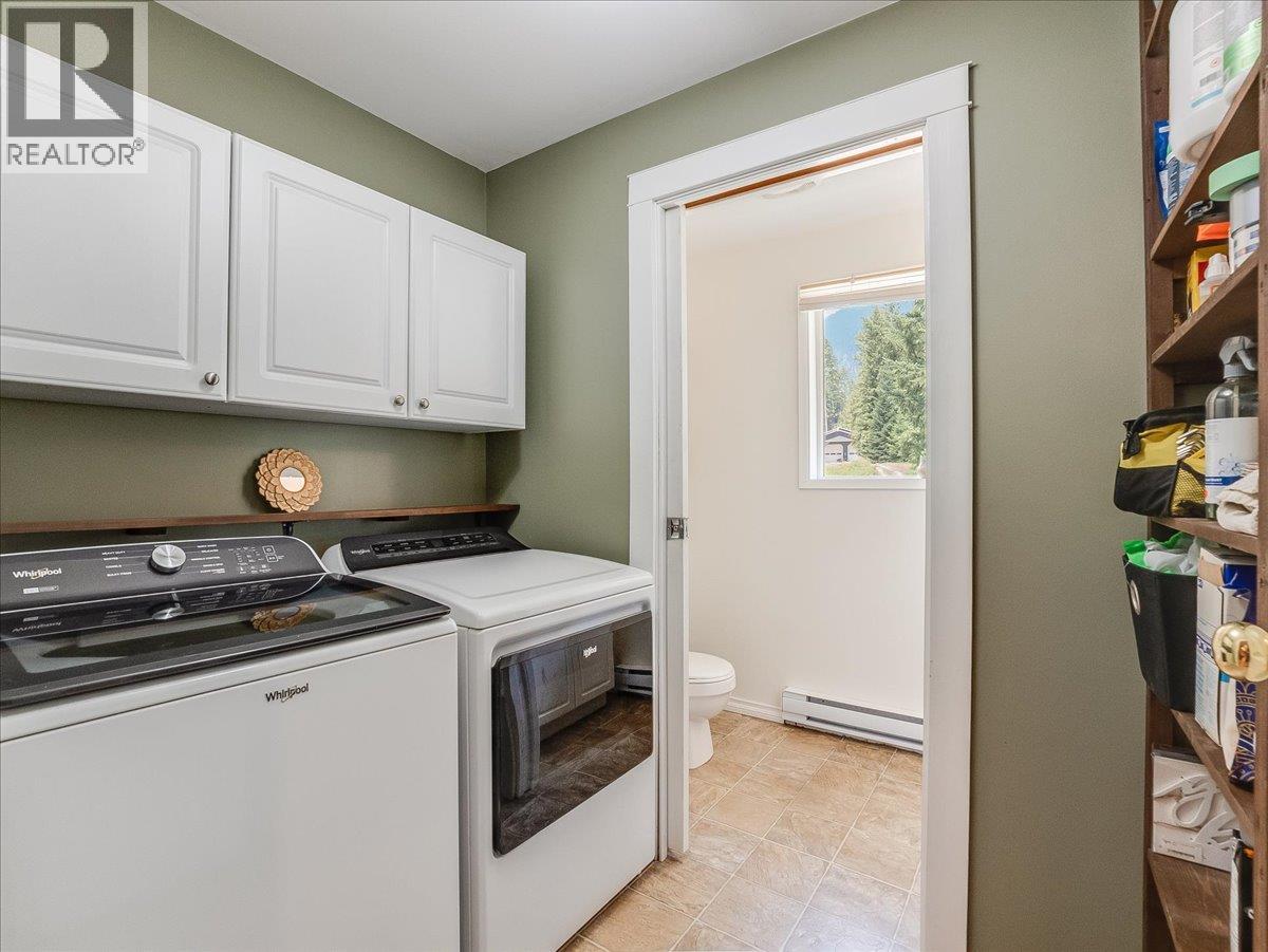 2451 Cunningham Road, Slocan Park, British Columbia  V0G 2E0 - Photo 37 - 10395569