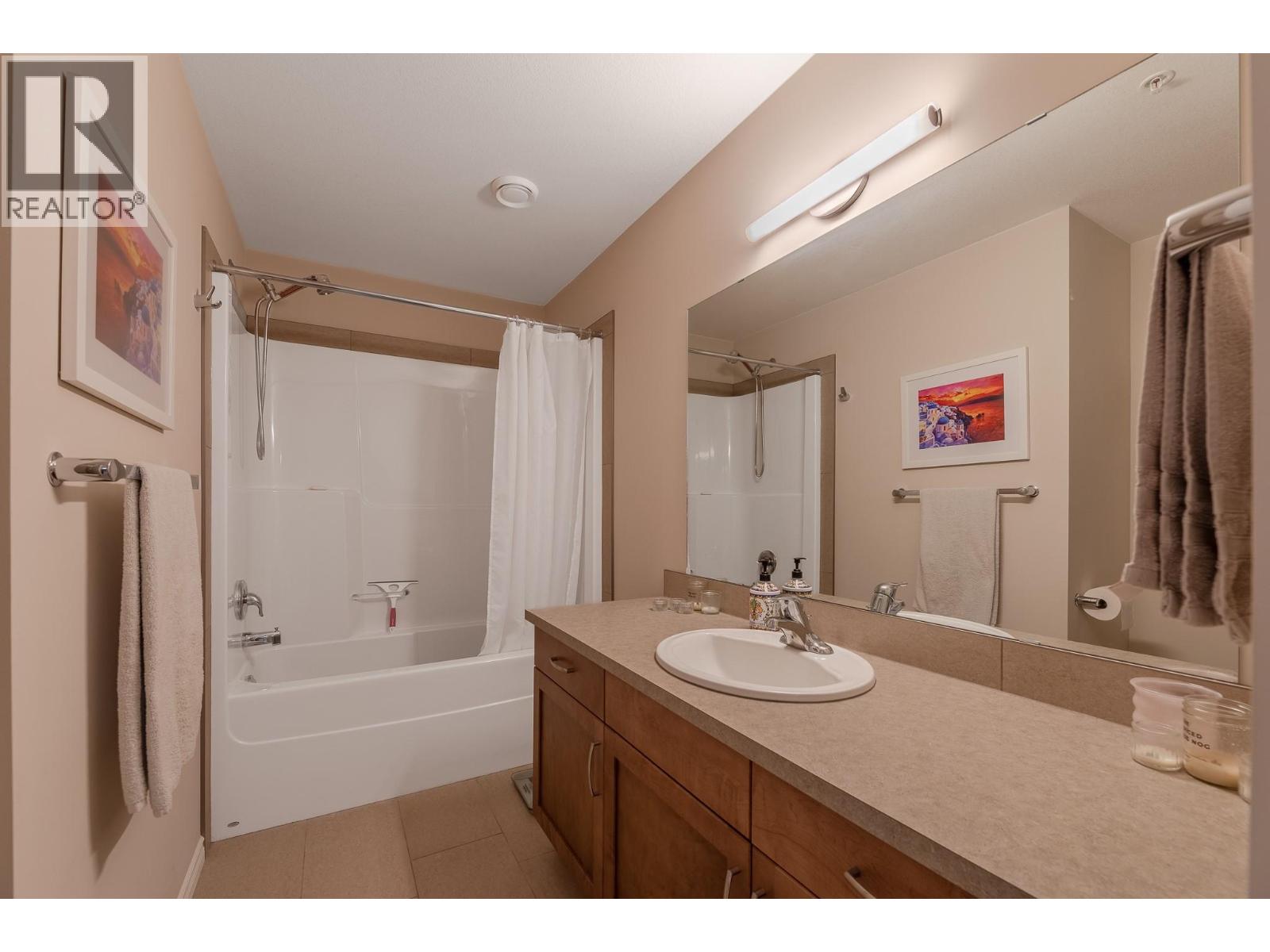 3346 Skaha Lake Road Unit# 304, Penticton, British Columbia  V2A 6G4 - Photo 14 - 10396067