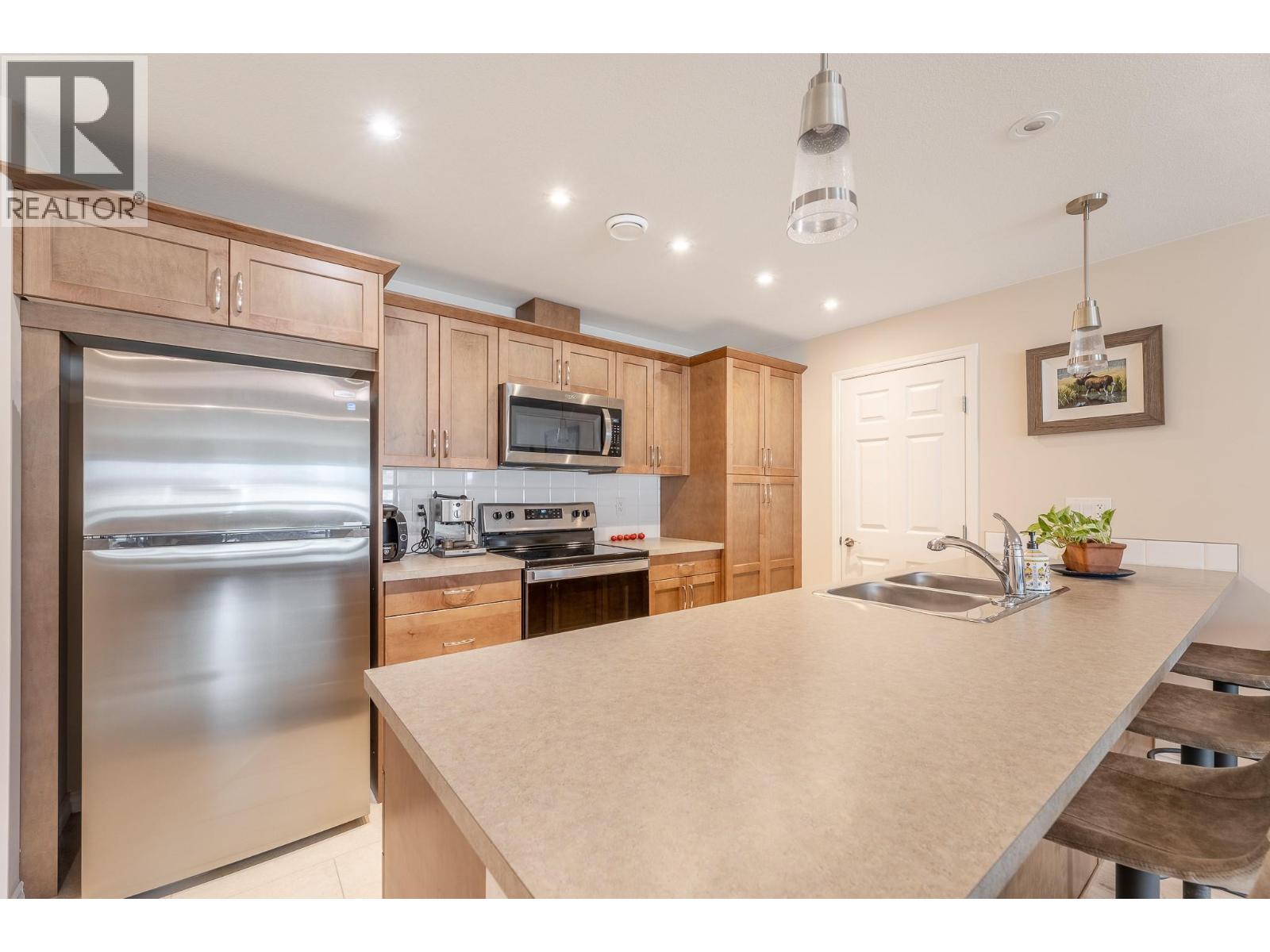 3346 Skaha Lake Road Unit# 304, Penticton, British Columbia  V2A 6G4 - Photo 7 - 10396067