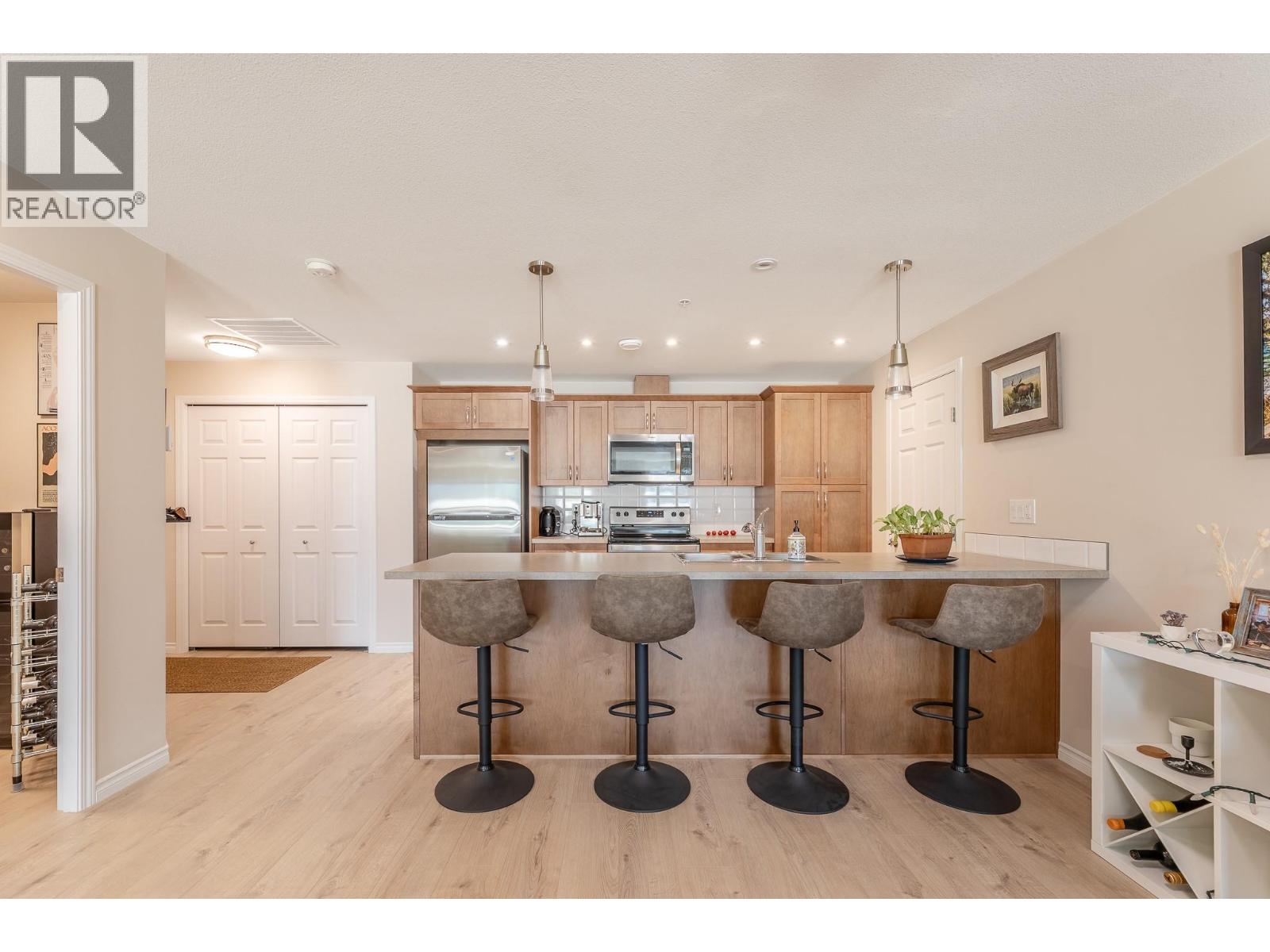 3346 Skaha Lake Road Unit# 304, Penticton, British Columbia  V2A 6G4 - Photo 8 - 10396067