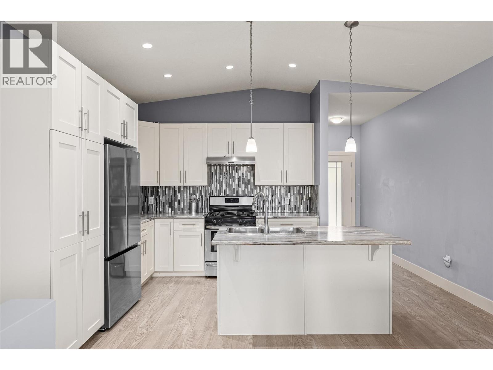 5015 Twinflower Crescent, Kelowna, British Columbia  V1W 5L8 - Photo 10 - 10394779