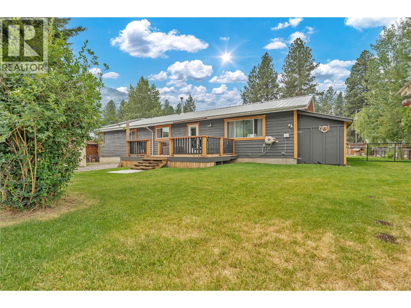 2605 Otter Avenue, Tulameen, British Columbia  V0X 1W0 - Photo 39 - 10396089