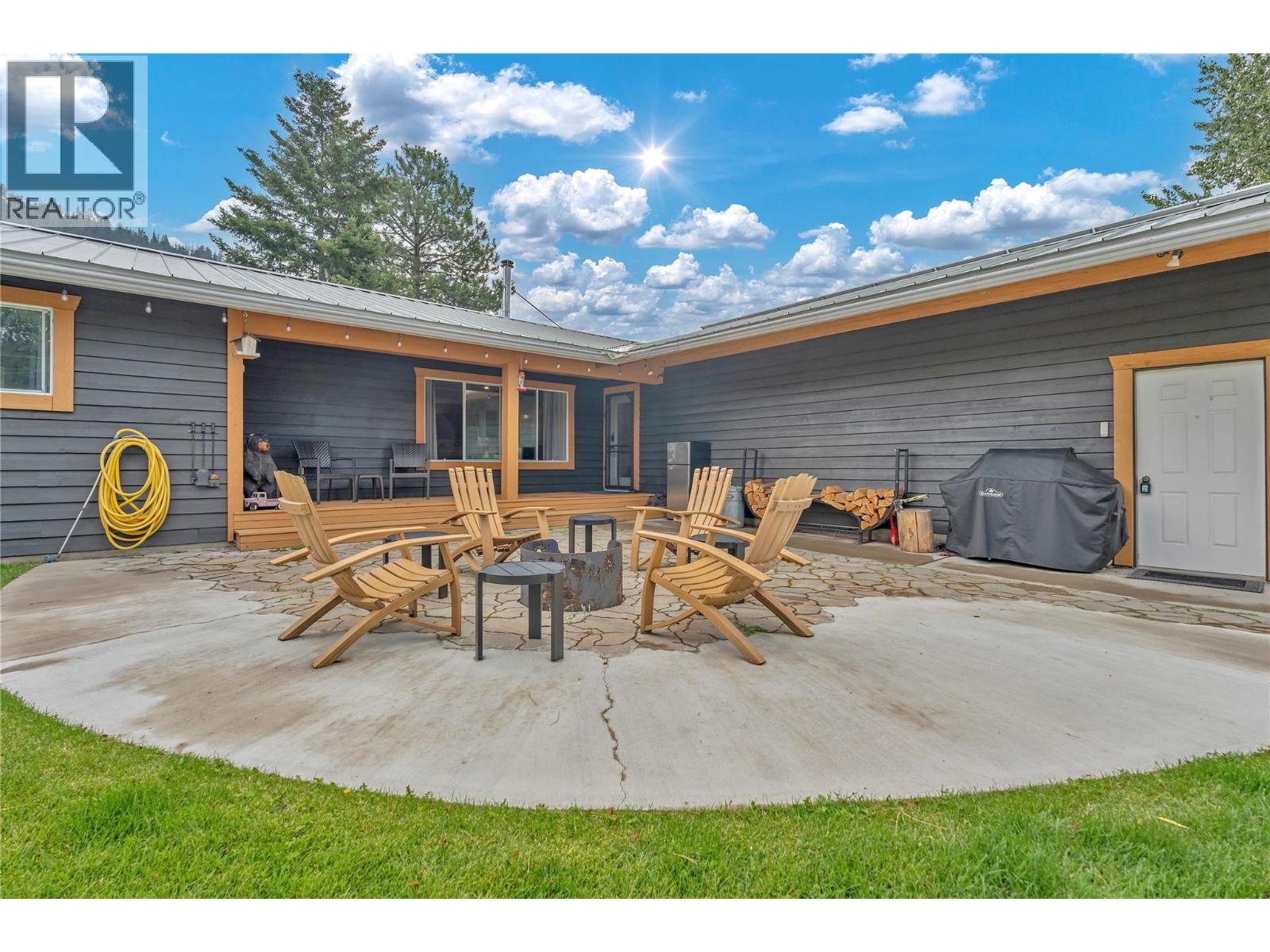 2605 Otter Avenue, Tulameen, British Columbia  V0X 1W0 - Photo 4 - 10396089
