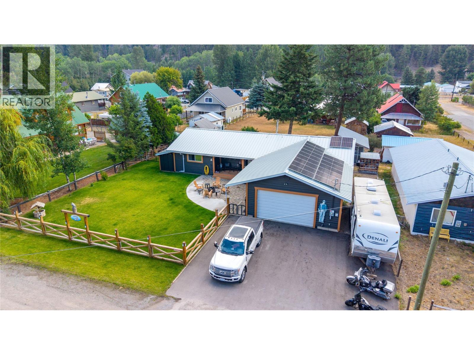 2605 Otter Avenue, Tulameen, British Columbia  V0X 1W0 - Photo 52 - 10396089