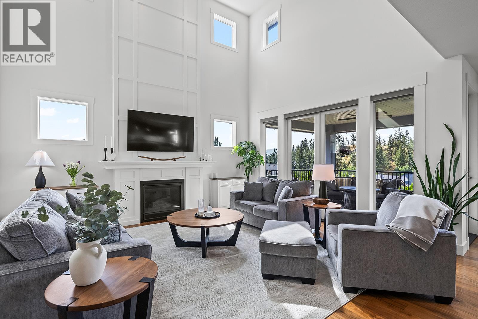 2401 Tallus Heights Drive, West Kelowna, British Columbia  V4T 3M2 - Photo 2 - 10394551