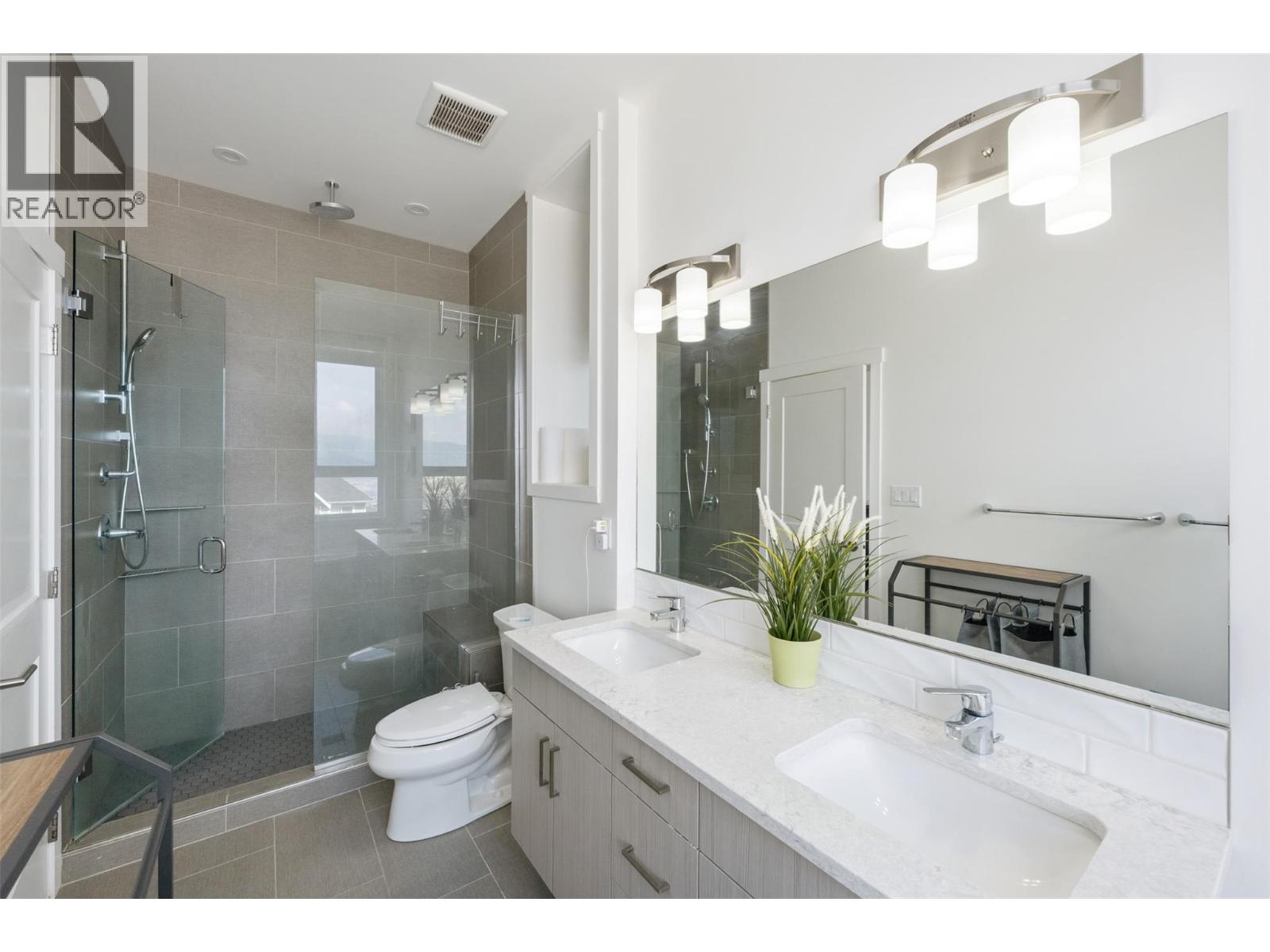 1076 Syer Road, Penticton, British Columbia  V2A 9G4 - Photo 20 - 10396211