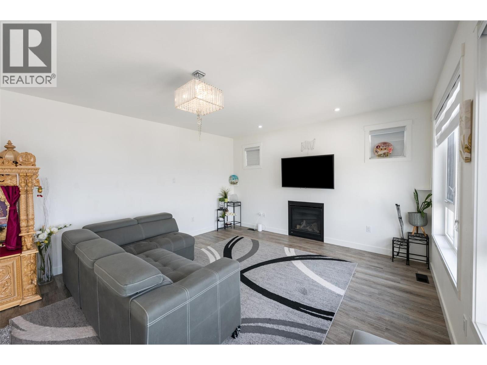 1076 Syer Road, Penticton, British Columbia  V2A 9G4 - Photo 35 - 10396211