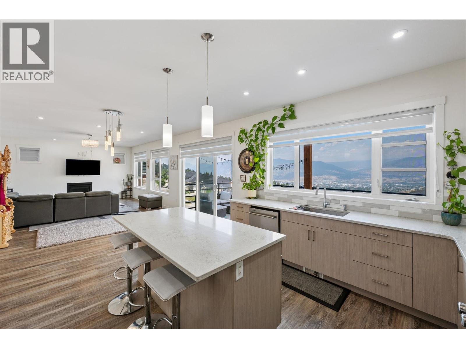 1076 Syer Road, Penticton, British Columbia  V2A 9G4 - Photo 42 - 10396211