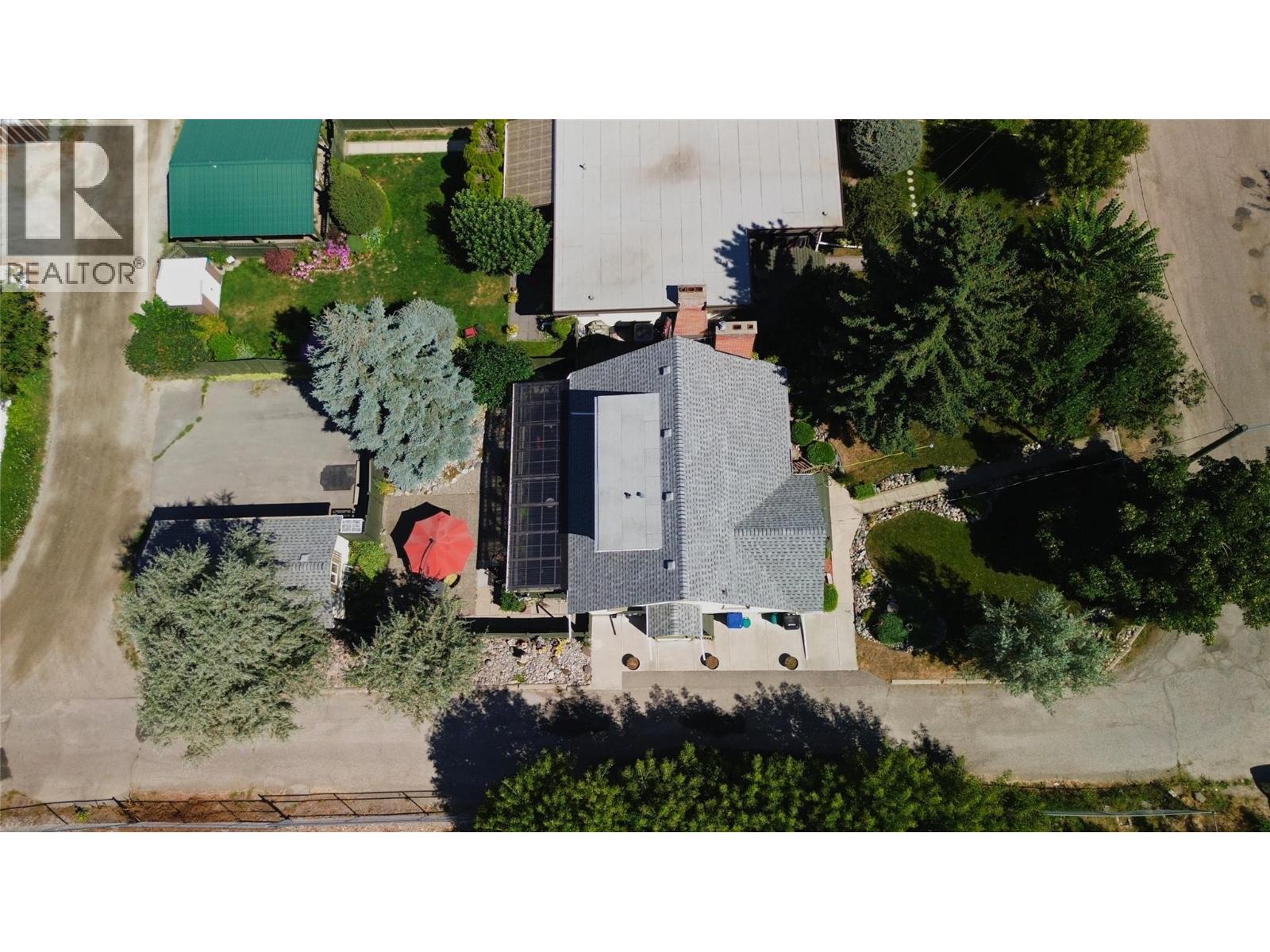 15 15th Avenue S, Cranbrook, British Columbia  V1C 2Y4 - Photo 48 - 10396159