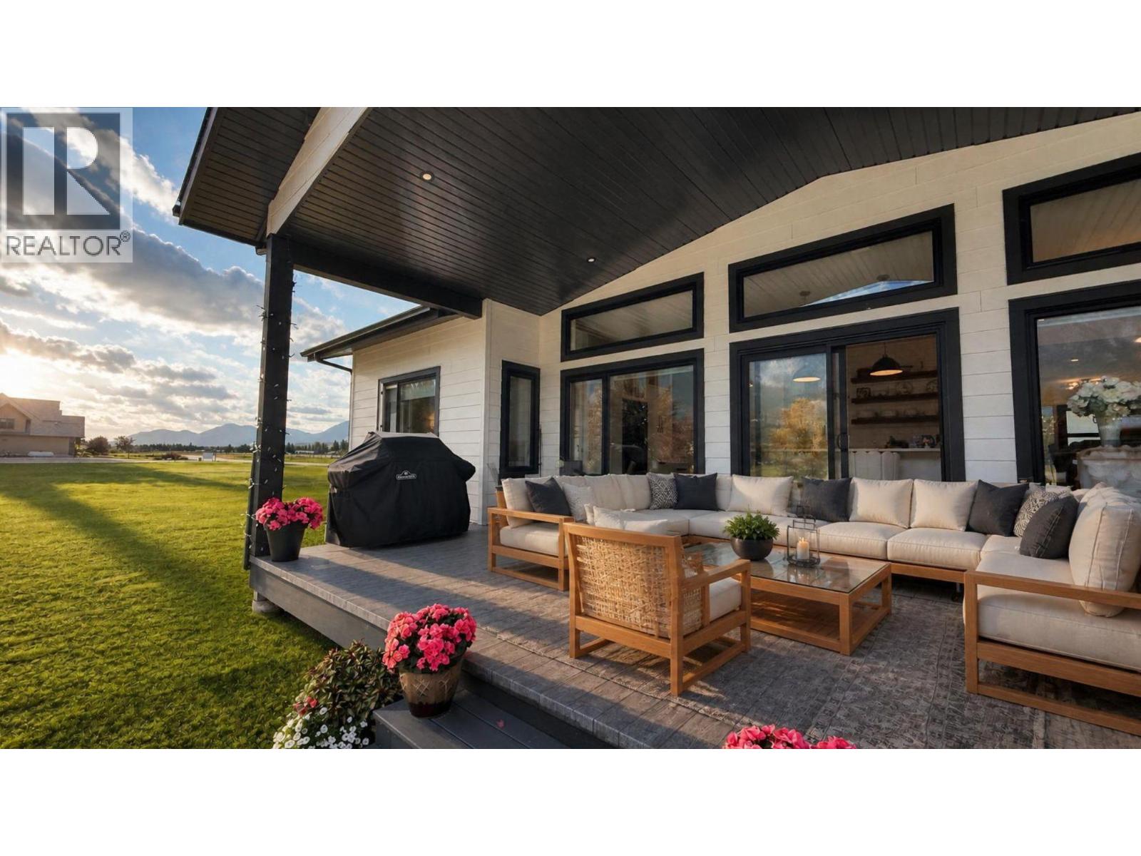 4962 Riverside Drive, Fairmont Hot Springs, British Columbia  V0B 1L1 - Photo 10 - 10396190