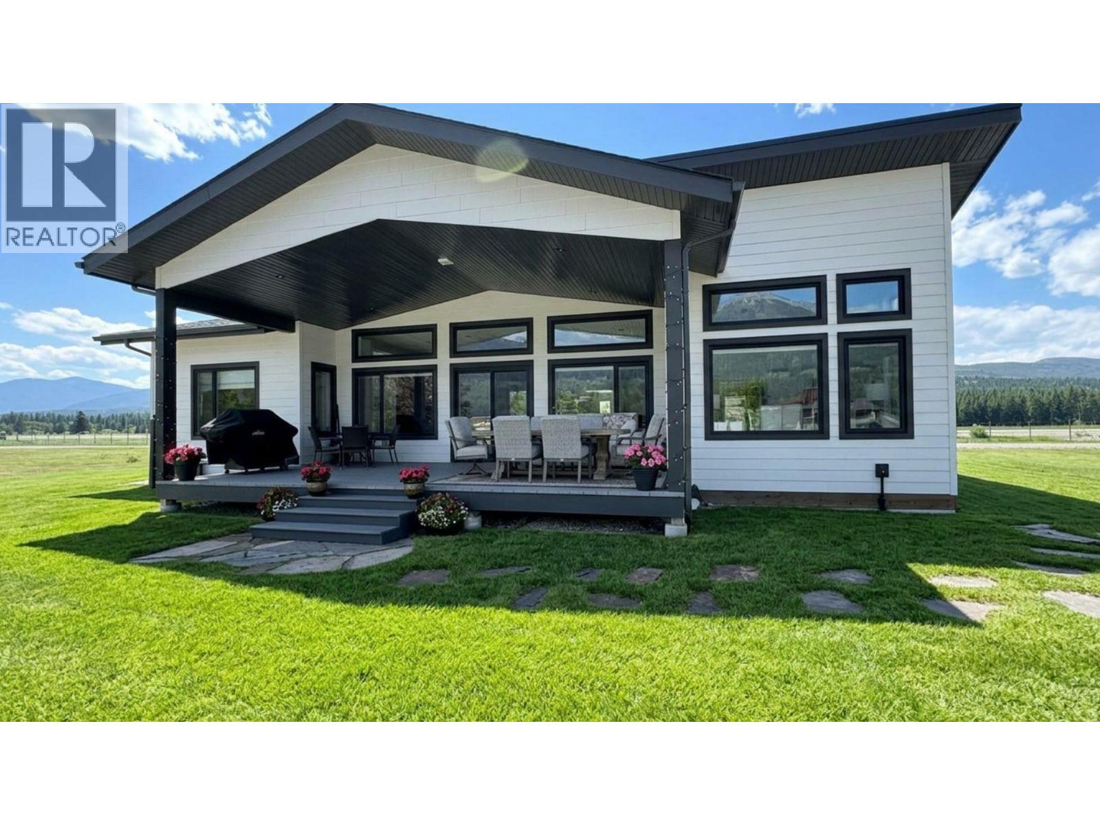 4962 Riverside Drive, Fairmont Hot Springs, British Columbia  V0B 1L1 - Photo 51 - 10396190