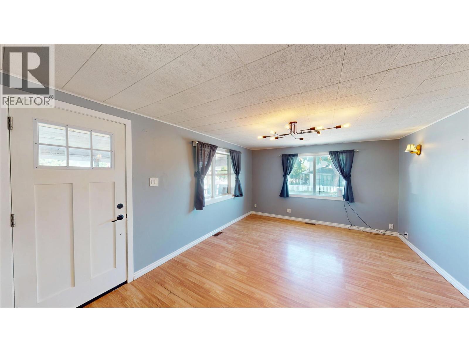 200 5th Avenue S, Cranbrook, British Columbia  V1C 2G4 - Photo 6 - 10396108