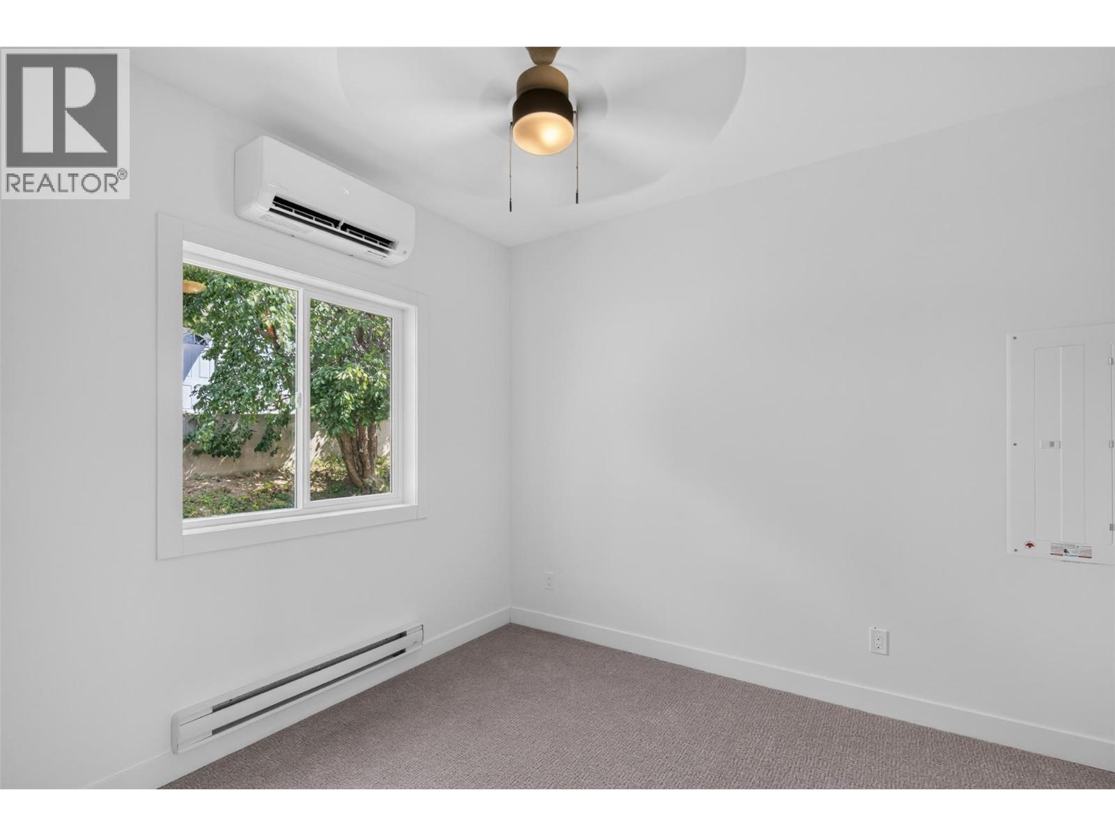 630 Okanagan Se Avenue, Salmon Arm, British Columbia  V1E 1G7 - Photo 15 - 10396119