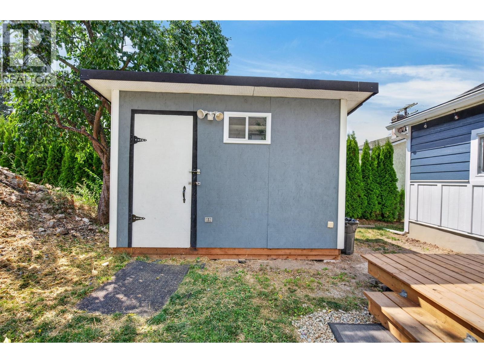 630 Okanagan Se Avenue, Salmon Arm, British Columbia  V1E 1G7 - Photo 30 - 10396119
