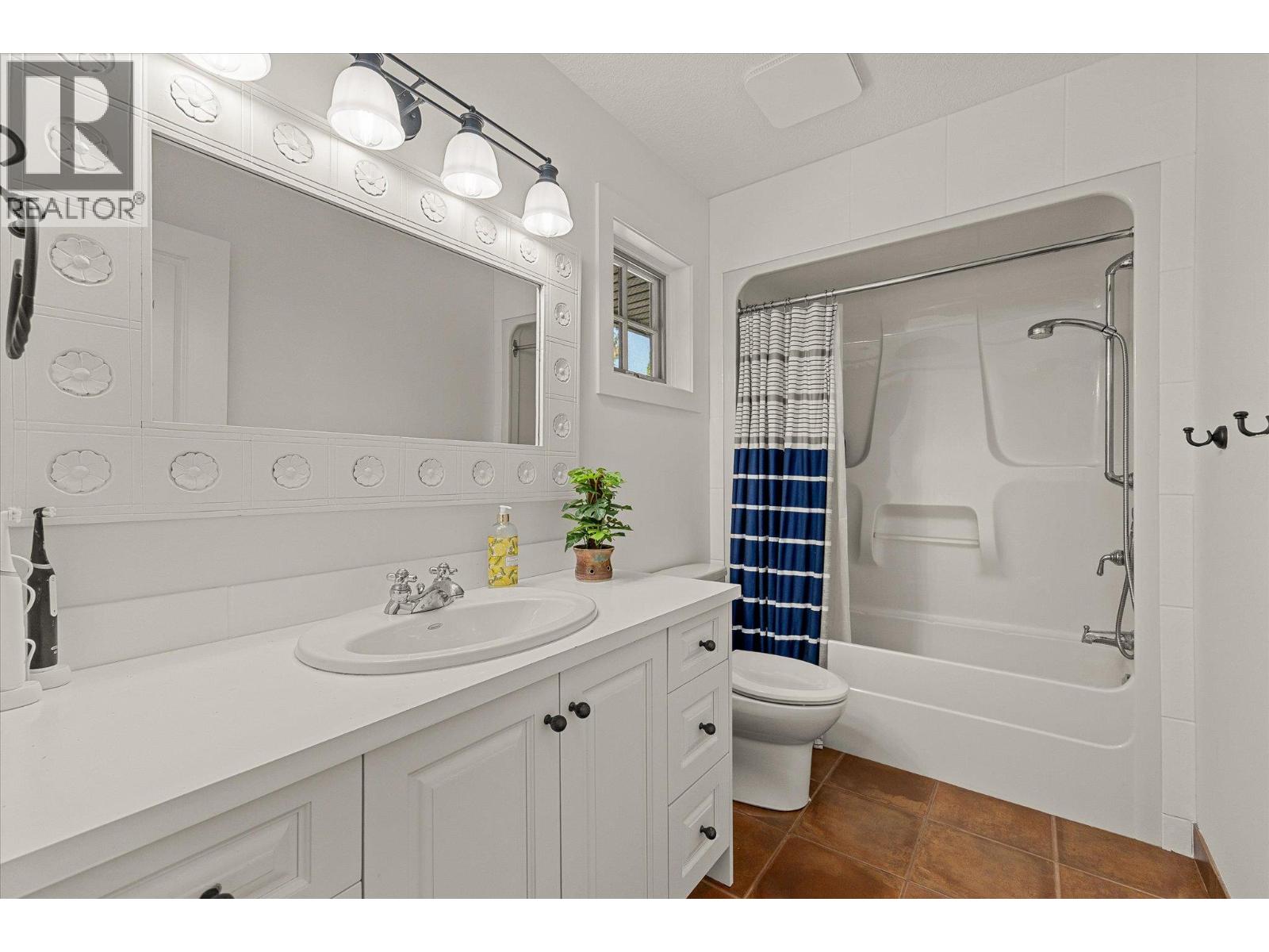 4295 Hobson Road, Kelowna, British Columbia  V1W 1Y4 - Photo 38 - 10396236