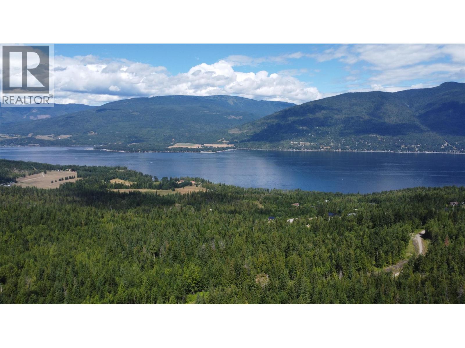 5055 Ridge Road, Eagle Bay, British Columbia  V0E 1T0 - Photo 2 - 10396327