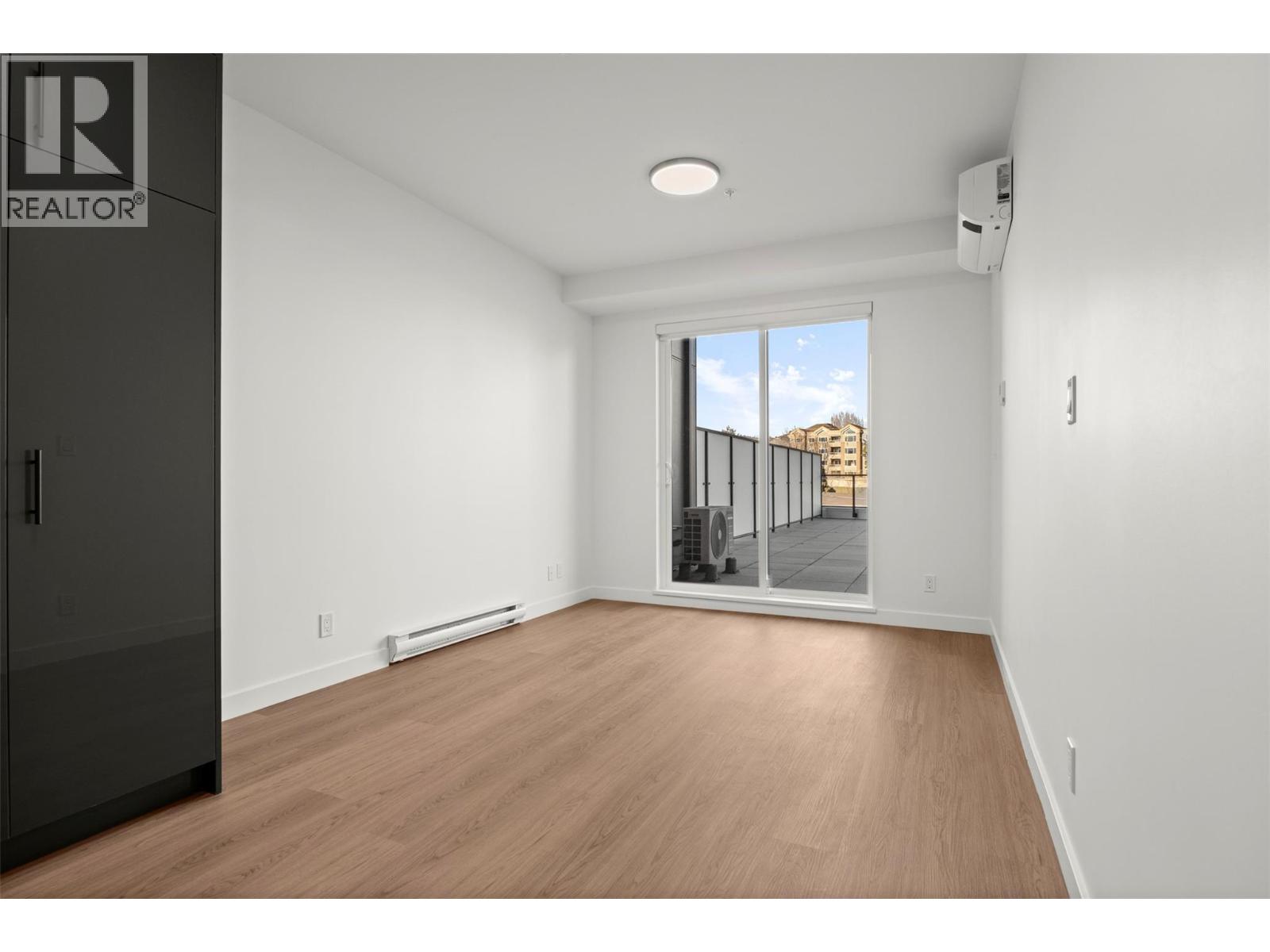1380 Pridham Avenue Unit# 212, Kelowna, British Columbia  V1Y 6B9 - Photo 2 - 10396317
