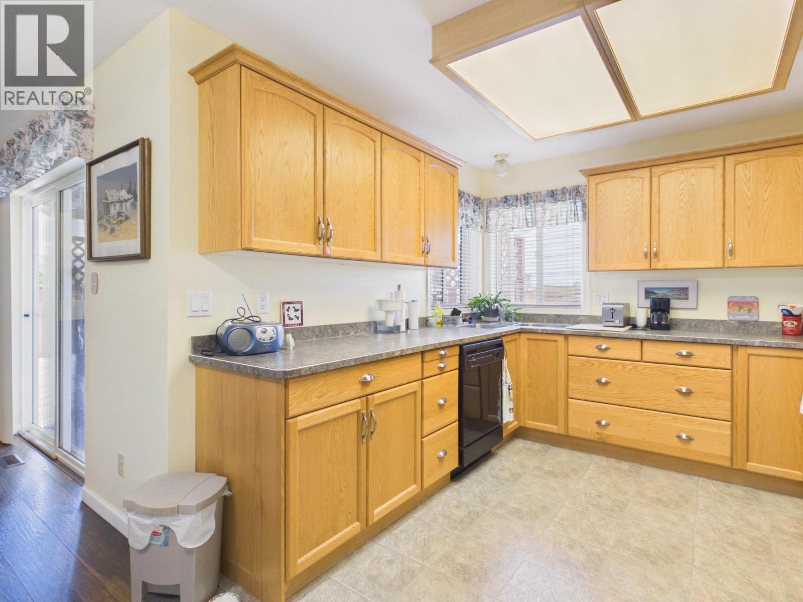 14 Poplar Court, Osoyoos, British Columbia  V0H 1V5 - Photo 2 - 10396201