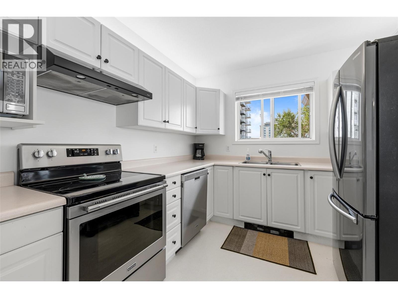 1318 Richter Street Unit# 303, Kelowna, British Columbia  V1Y 2L3 - Photo 8 - 10396184