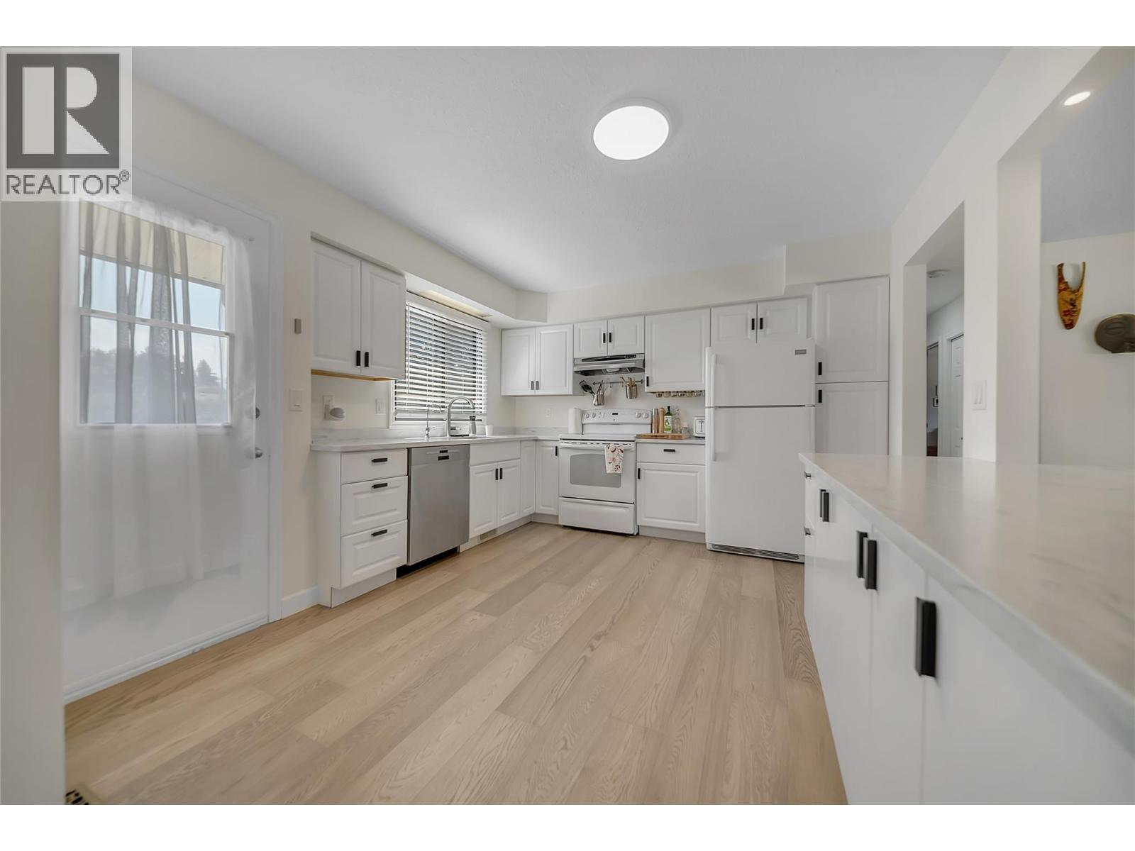 579 Coryell Road, Kelowna, British Columbia  V1W 1B3 - Photo 10 - 10396299