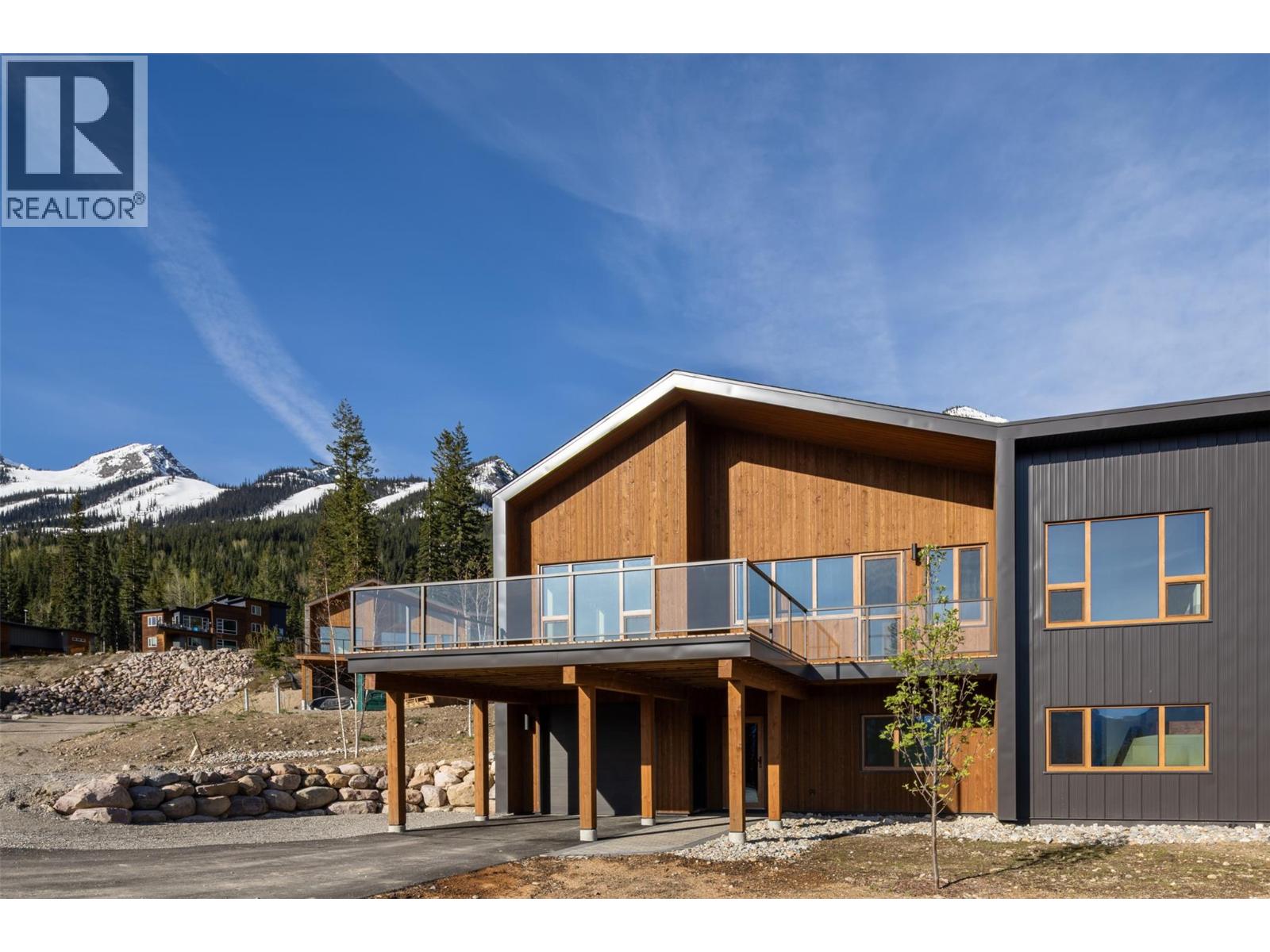 1654 Howse Pass, Golden, British Columbia  V0A 1H0 - Photo 5 - 10396351