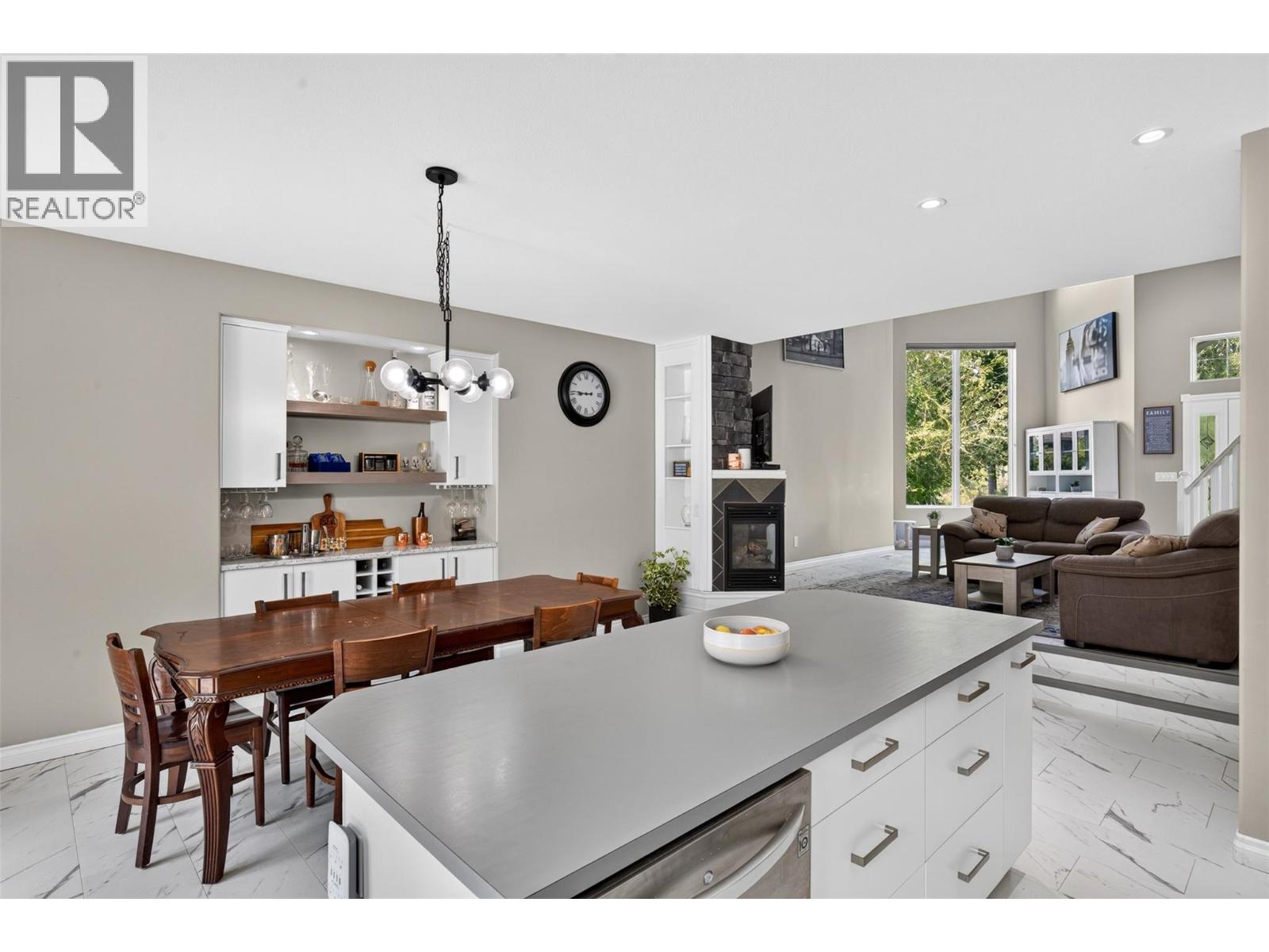 1669 Autumn Road, Kelowna, British Columbia  V1P 1E8 - Photo 10 - 10396202