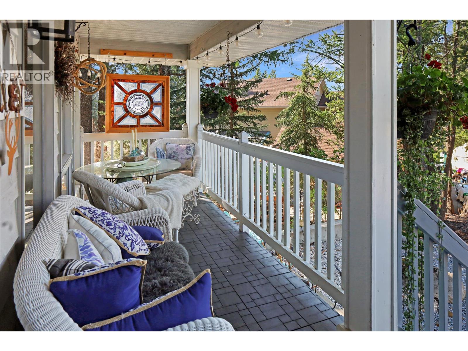 4962 Mountain Side Place, Fairmont Hot Springs, British Columbia  V0B 1L1 - Photo 6 - 10395363