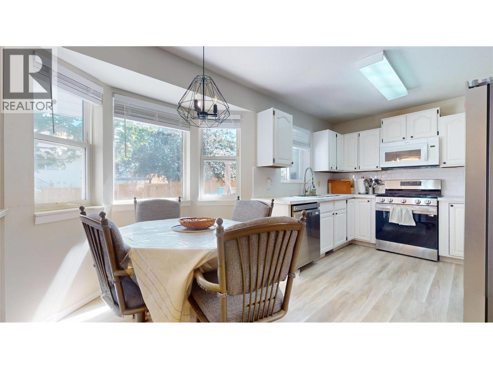 504 30th Avenue S, Cranbrook, British Columbia  V1C 6H1 - Photo 13 - 10396326