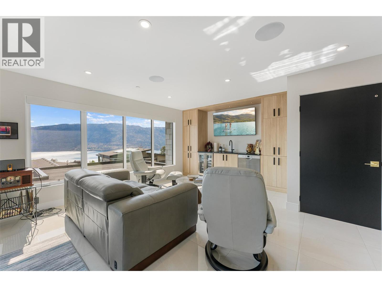 9829 Beacon Hill Crescent, Lake Country, British Columbia  V4V 0A9 - Photo 42 - 10396222