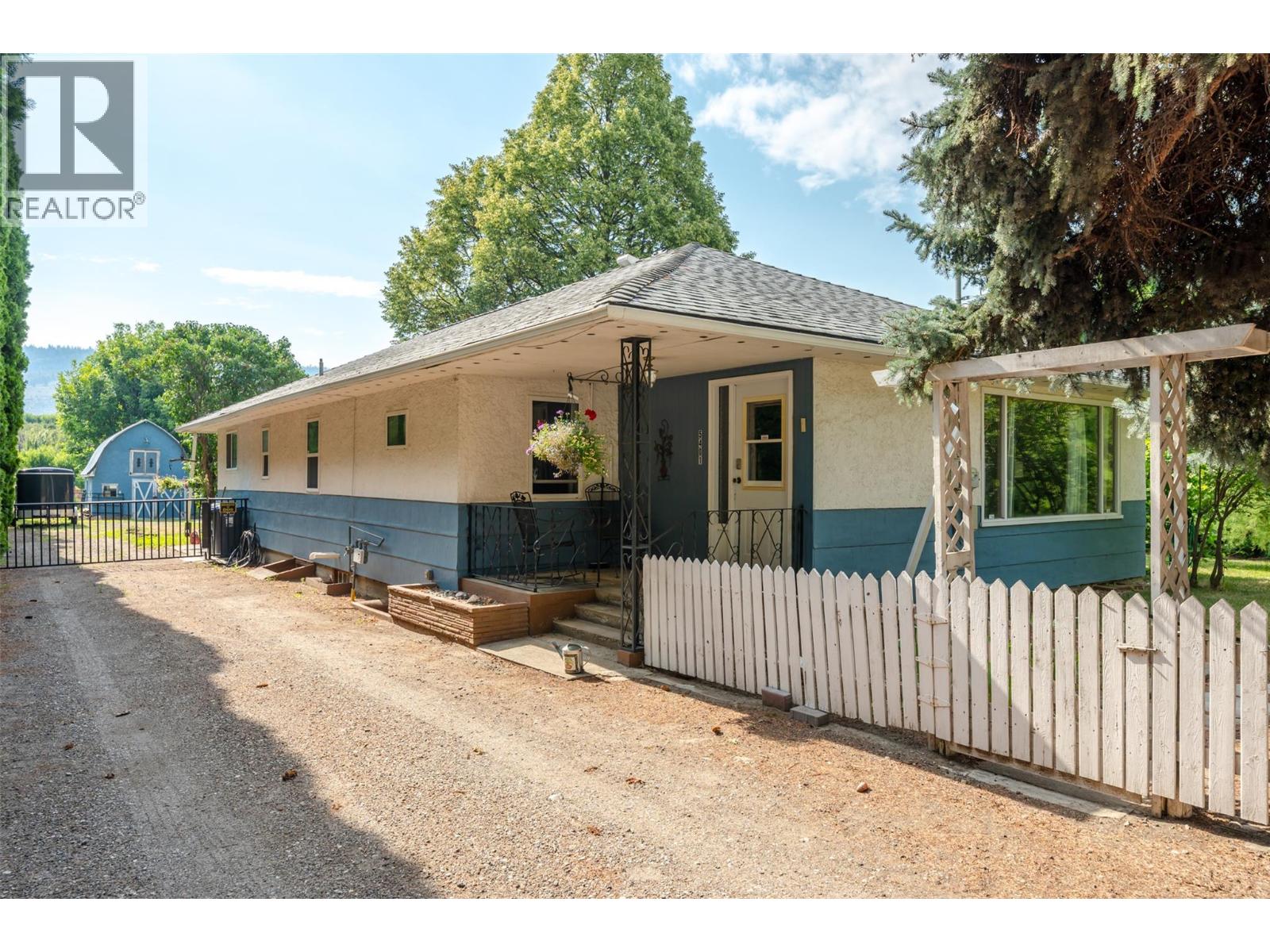 5401 Highway 97, Oliver, British Columbia  V0H 1T1 - Photo 1 - 10396334