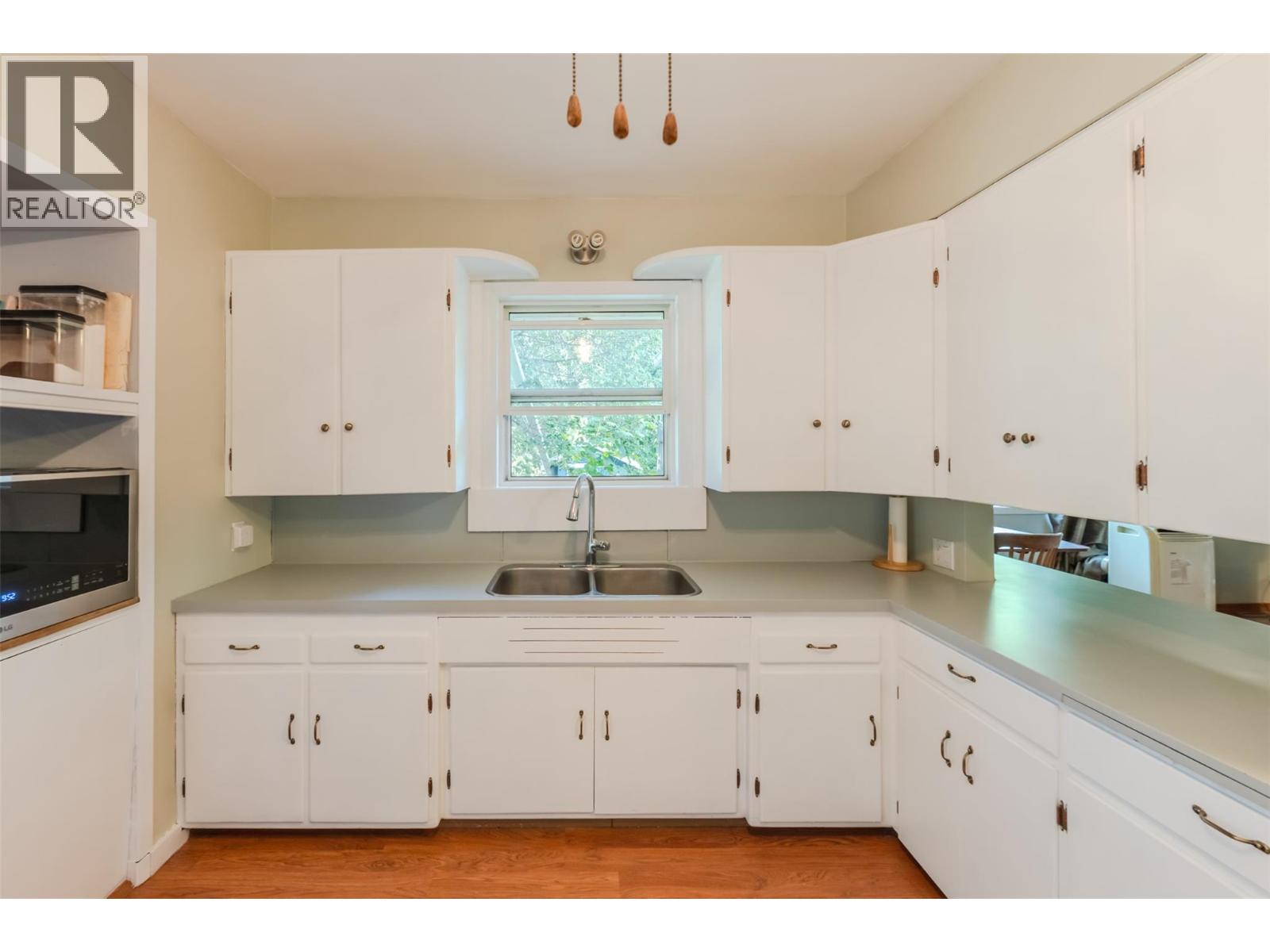 5401 Highway 97, Oliver, British Columbia  V0H 1T1 - Photo 3 - 10396334