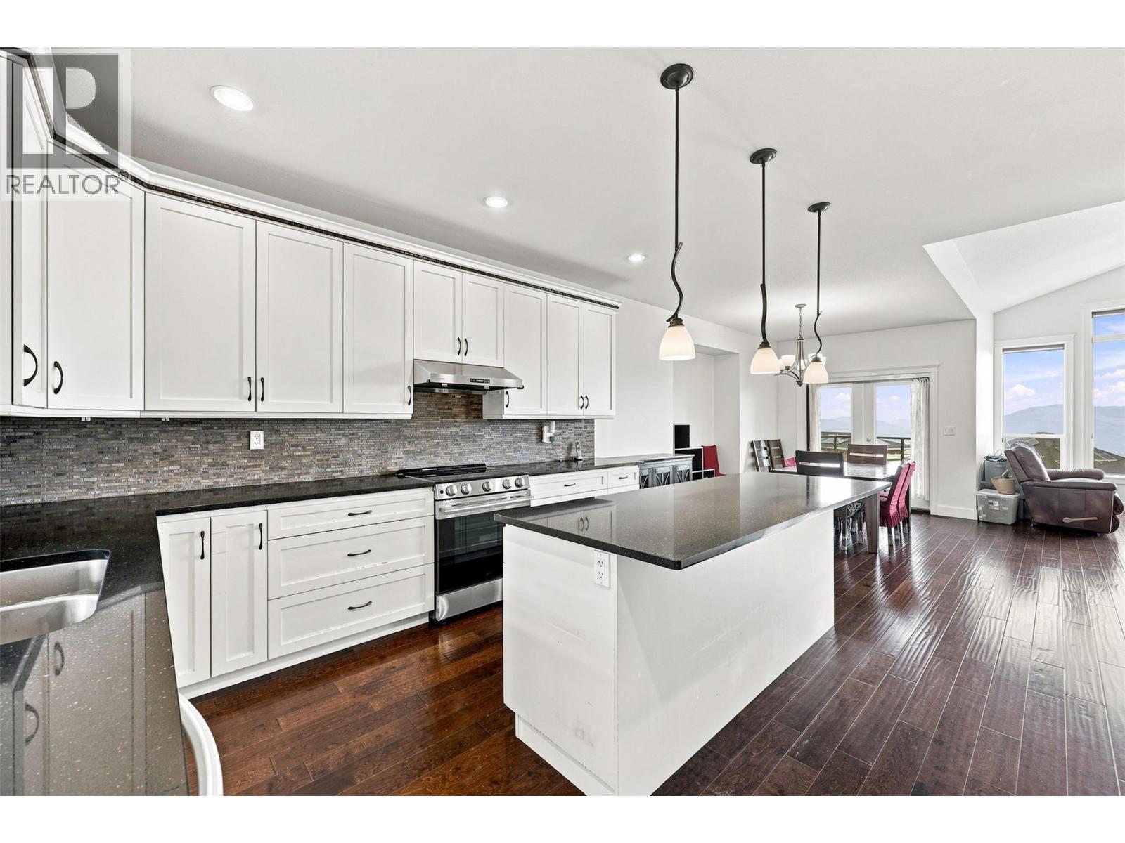 1319 Dunbar Drive, Kamloops, British Columbia  V1S 0C6 - Photo 7 - 10396294