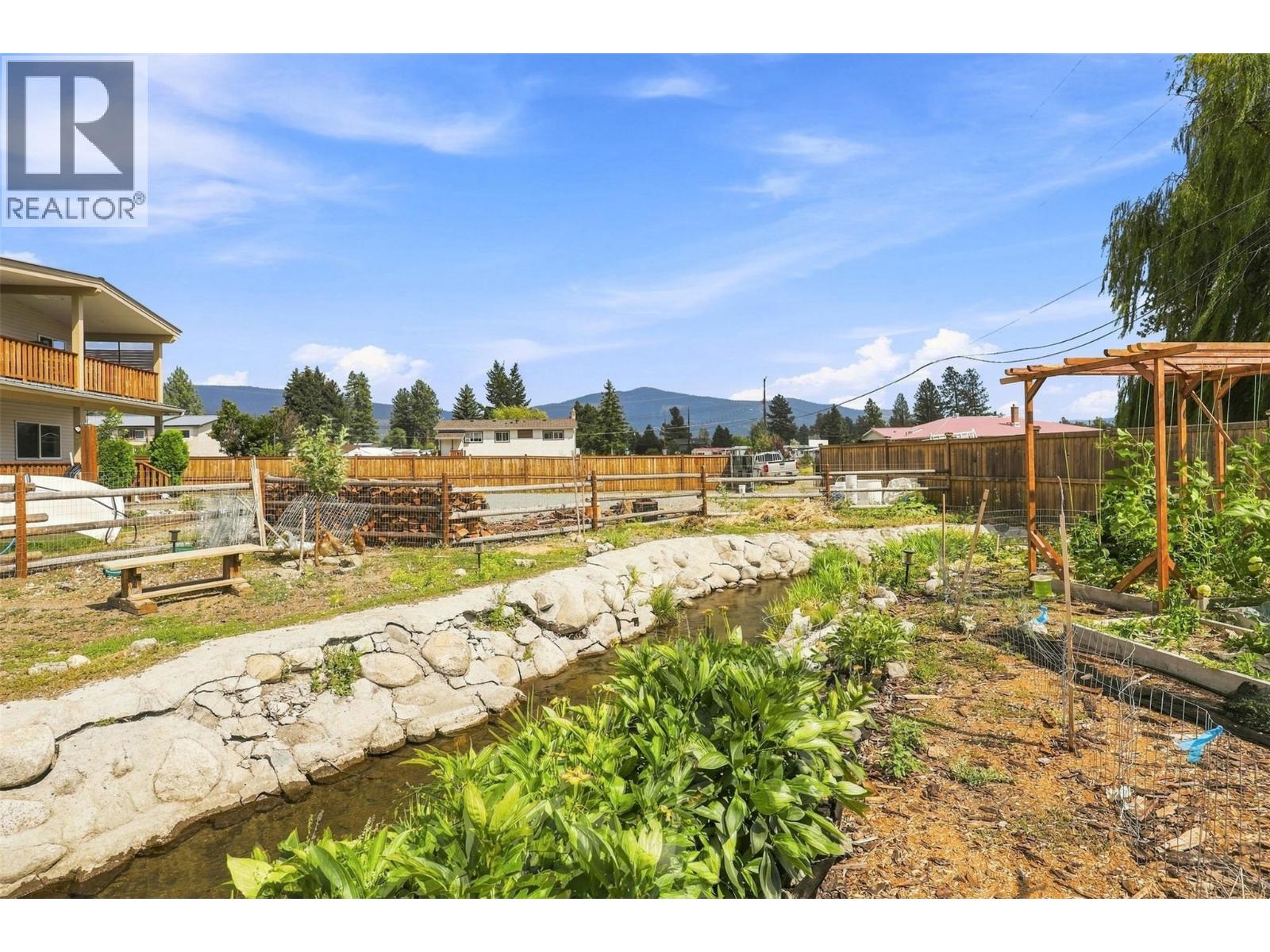 471 Woodward Avenue, Merritt, British Columbia  V0K 1Y0 - Photo 5 - 10396356