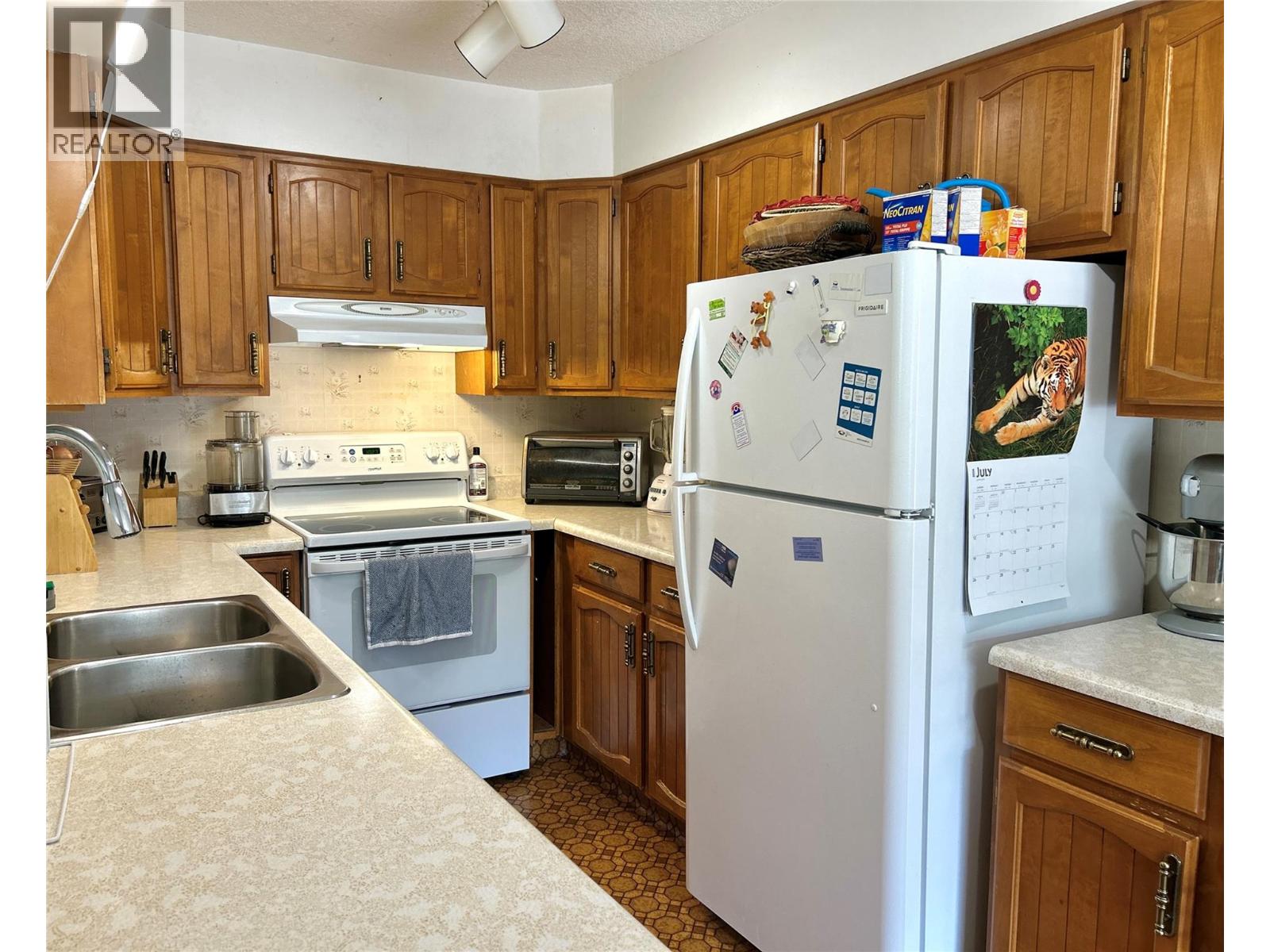 1730 Thompson Avenue, Rossland, British Columbia  V0G 1Y0 - Photo 10 - 10395975
