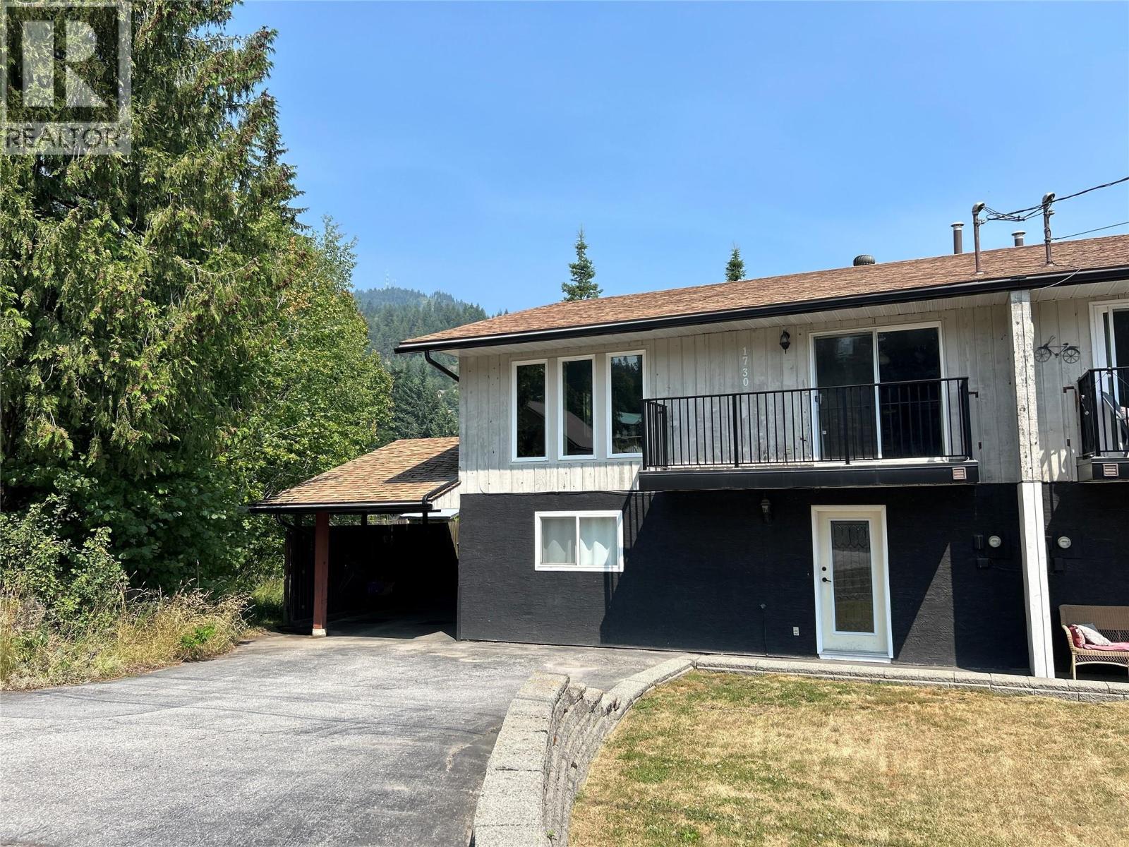 1730 Thompson Avenue, Rossland, British Columbia  V0G 1Y0 - Photo 2 - 10395975