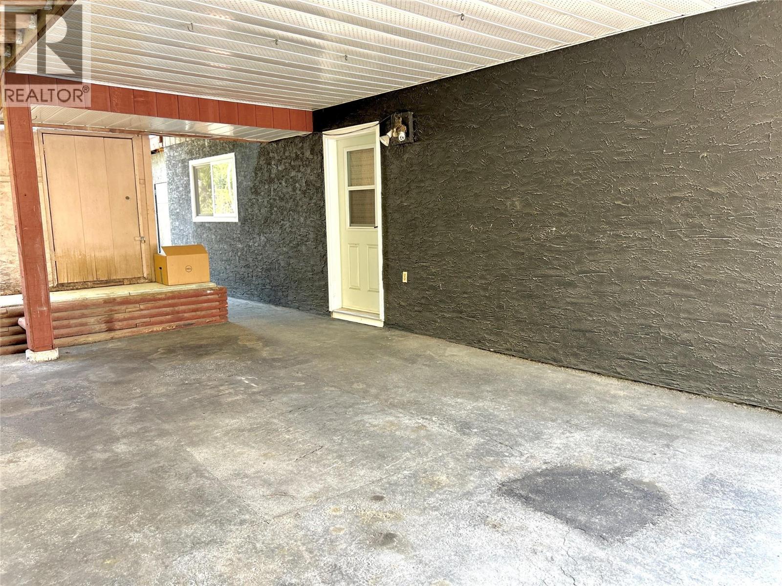 1730 Thompson Avenue, Rossland, British Columbia  V0G 1Y0 - Photo 6 - 10395975