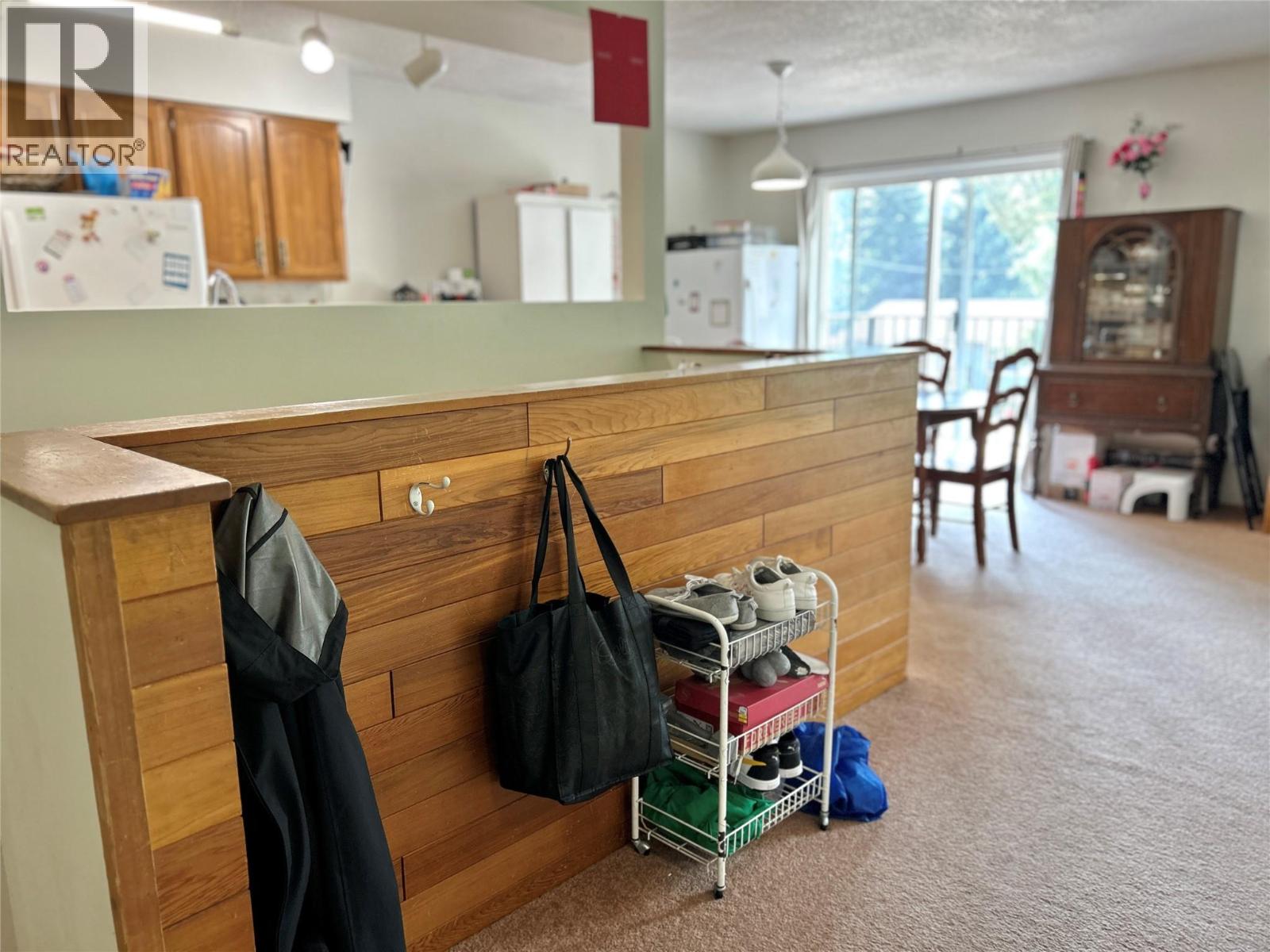 1730 Thompson Avenue, Rossland, British Columbia  V0G 1Y0 - Photo 9 - 10395975