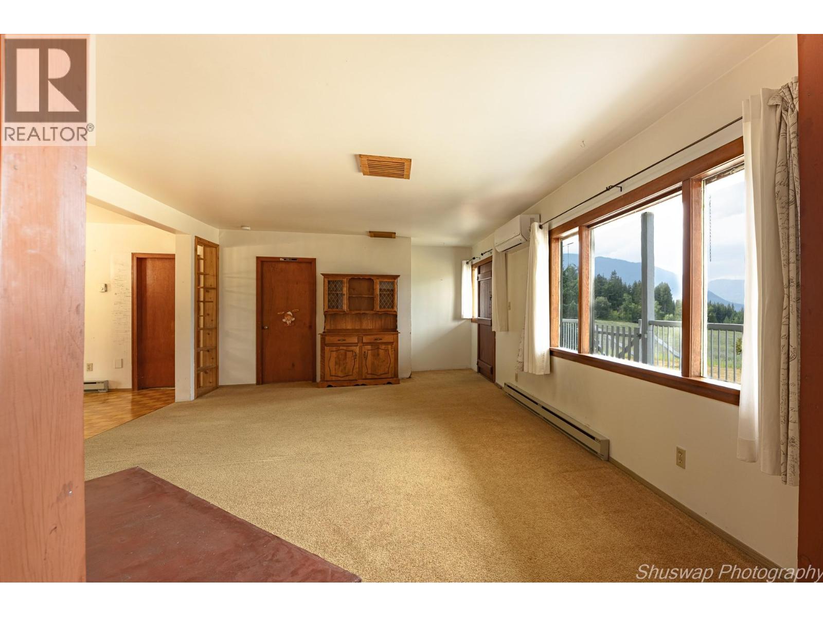 6350 Lakeshore Drive Ne, Salmon Arm, British Columbia  V1E 4N1 - Photo 22 - 10396361